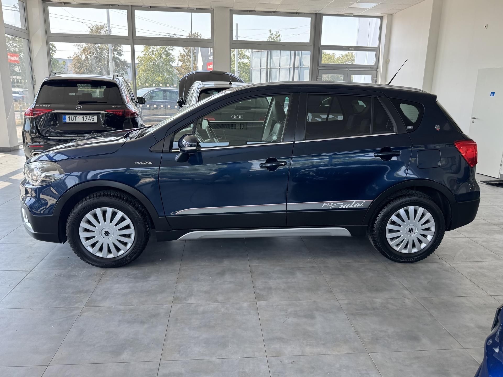 Suzuki SX4 S-Cross, 1,4T 4x4 PizSulai Navigace - fotka 4