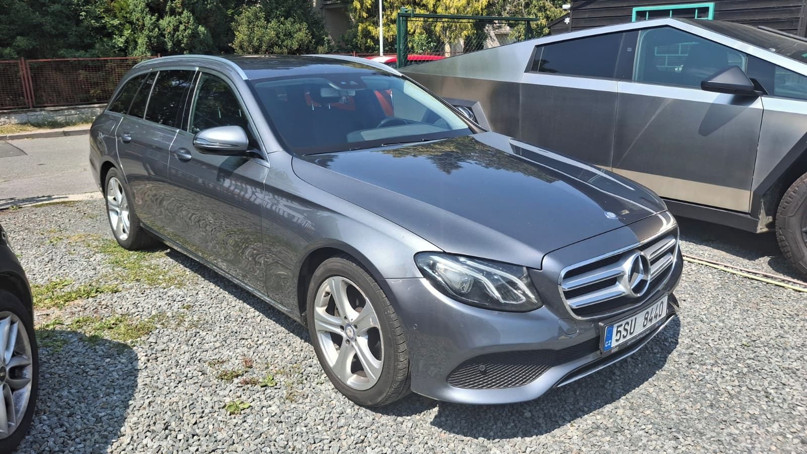 Mercedes-Benz Třídy E, 220d --NOVÉ ROZVODY