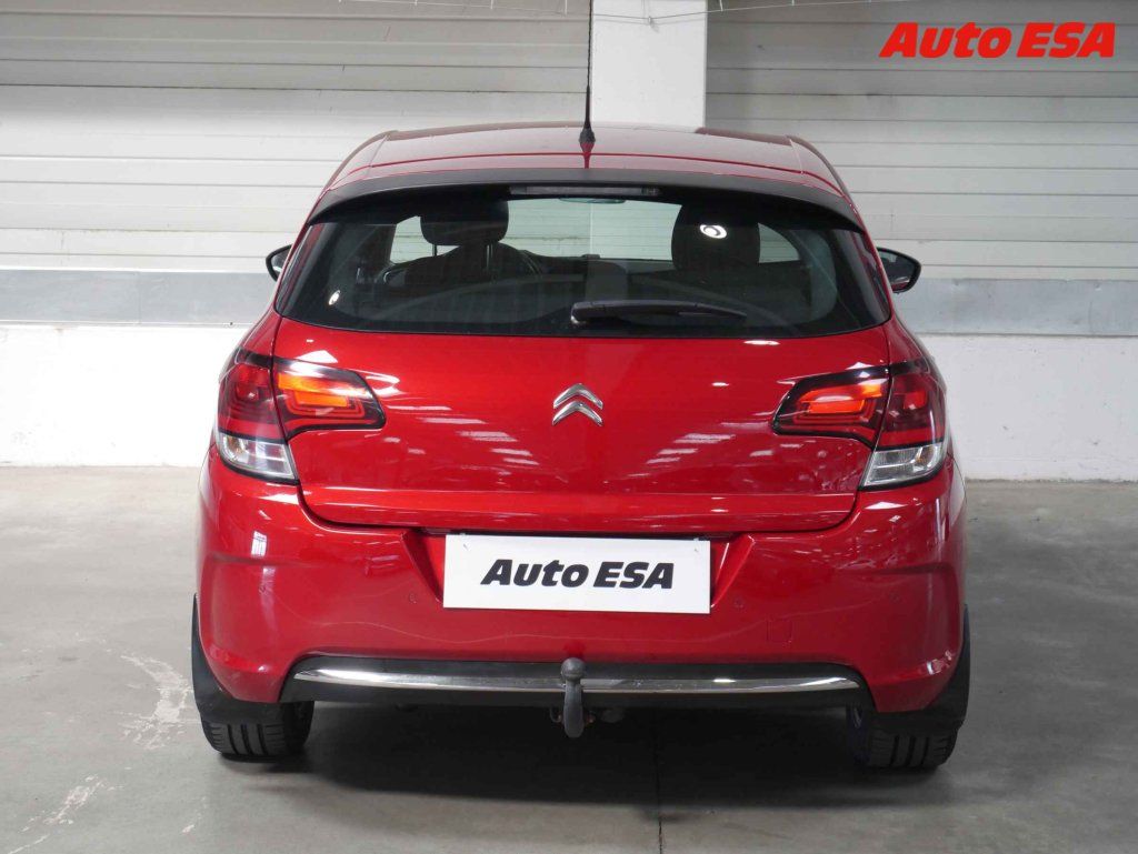 Citroën C4, 1.2,2.maj,ČR,STK6/28 - fotka 5