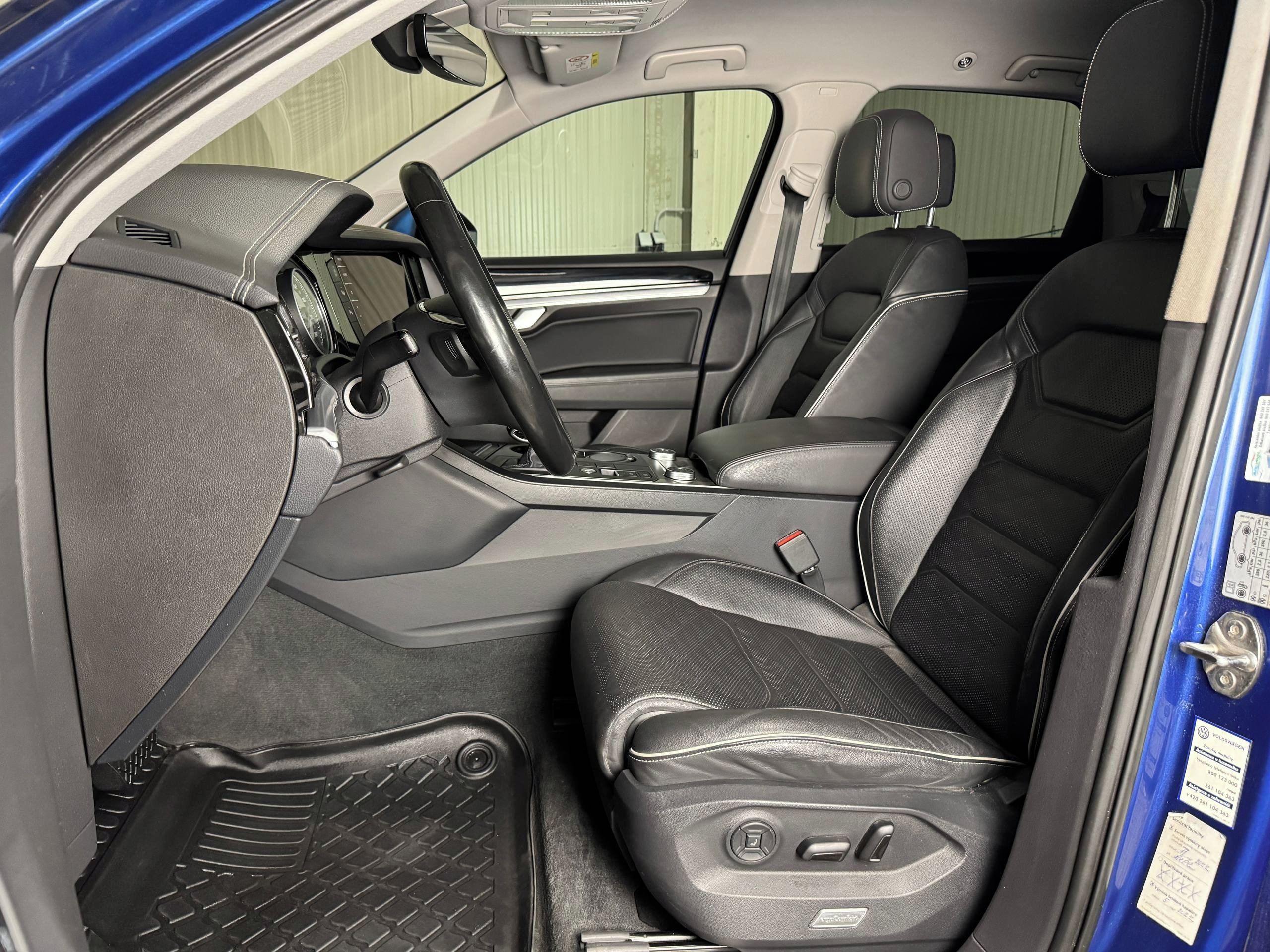 Volkswagen Touareg, 3.0TDi 210kw, 4x4, ČR, Výbava - fotka 6
