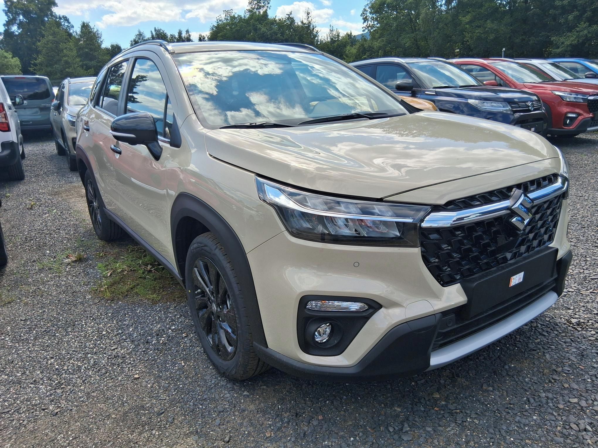 Suzuki S-Cross, 1,4 BLACK EDITION 4x4 - fotka 2