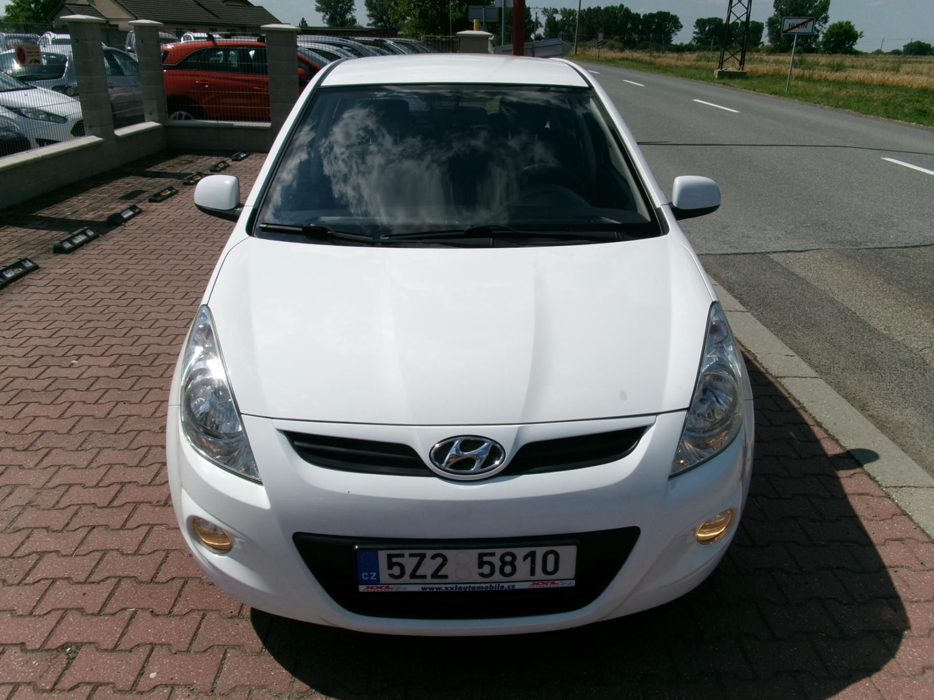 Hyundai i20, 1,2i KLIMA ČR ISOFIX - fotka 3