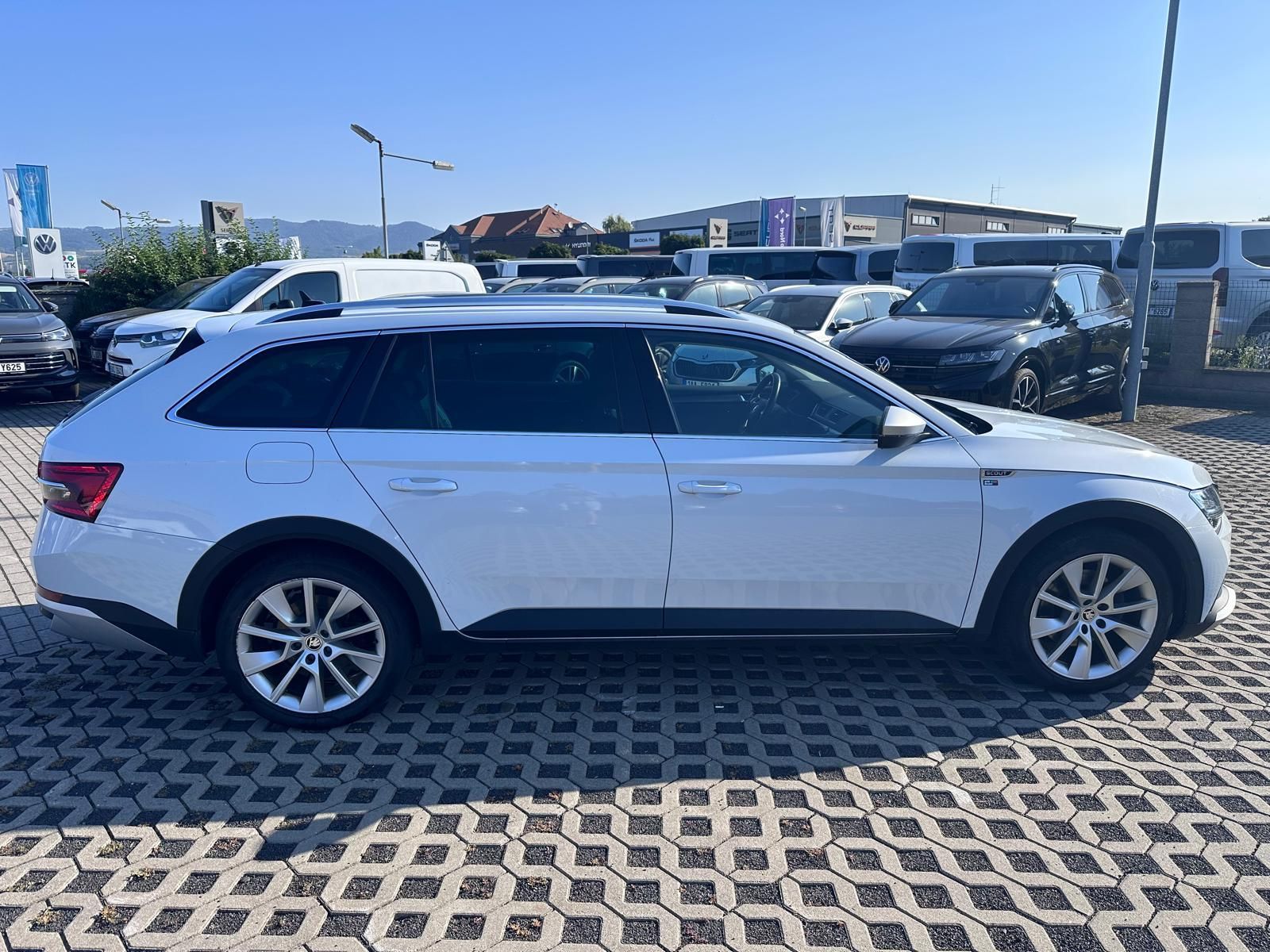 Škoda Superb, 2,0 TDI 4x4 DSG 147kW - fotka 3