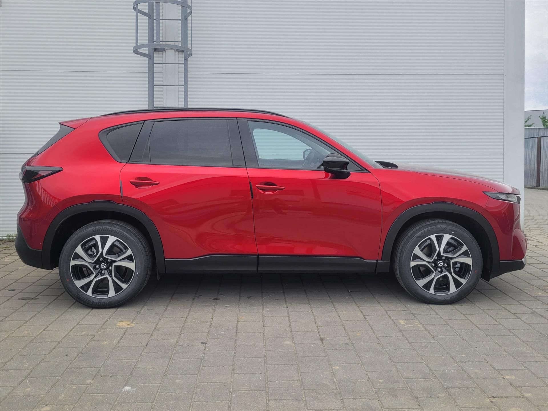 Mazda CX-5, 2,5 Exclusive G141k 6AT 4x4 - fotka 3
