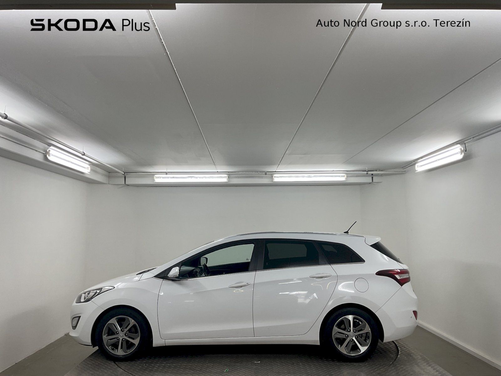 Hyundai i30, 2. gen 1.6 GDI - fotka 3