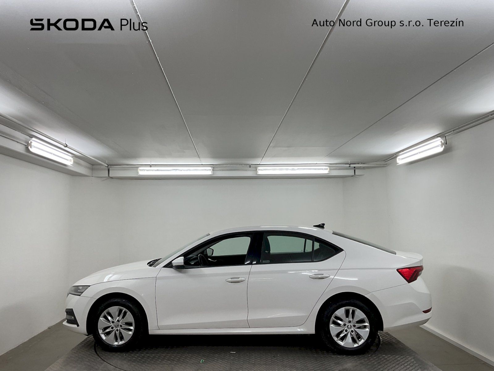 Škoda Octavia, OCTAVIA AMB TD 85/2.0 M6F - fotka 3
