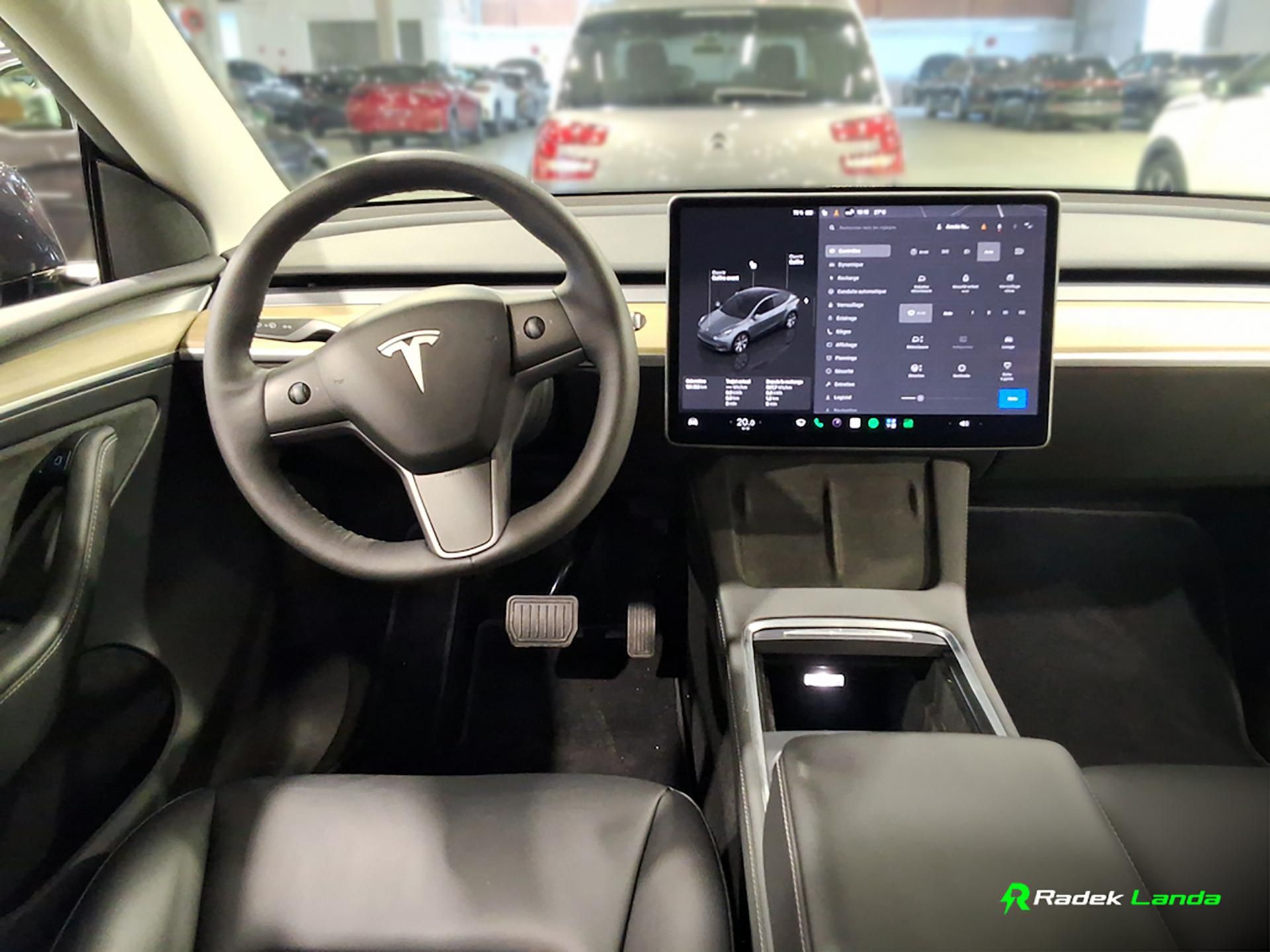 Tesla Model Y, Long Range 78,8 kWh - fotka 5