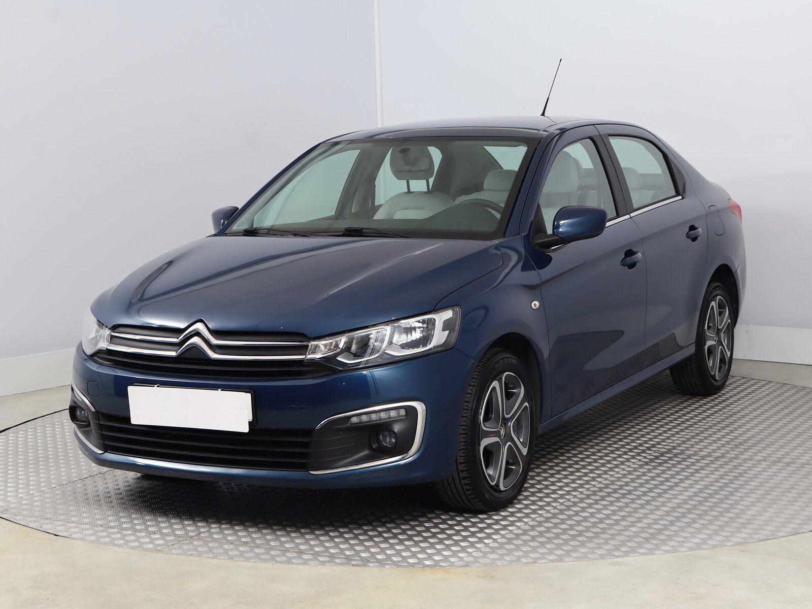 Citroën C-Elysée, 1.6 VTi, ČR,1.maj, Serv.kniha - fotka 2