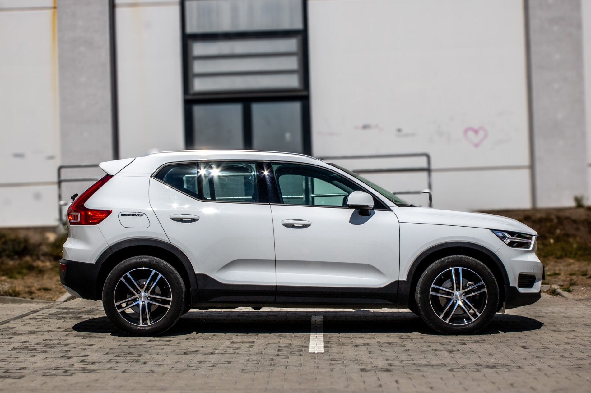 Volvo XC40 - fotka 4