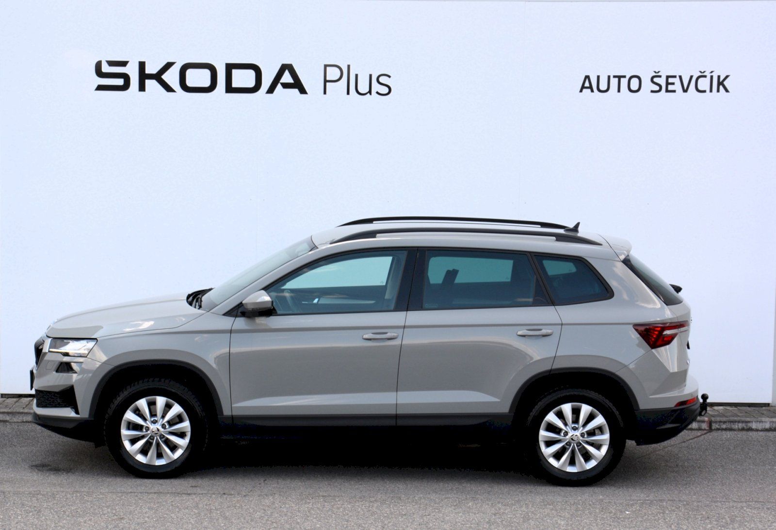 Škoda Karoq, 1.5 TSI 110 KW Ambition PLUS - fotka 3