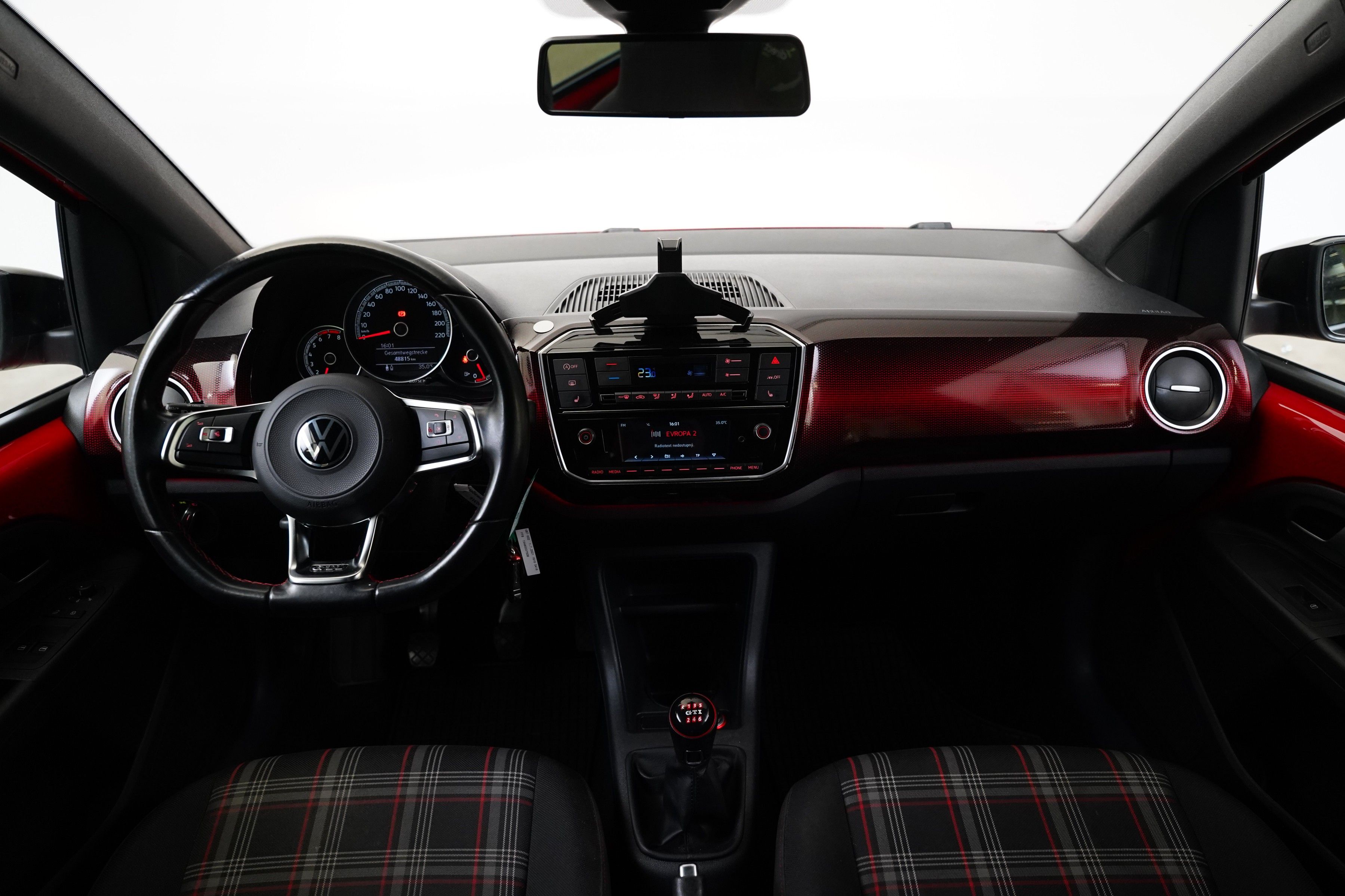 Volkswagen Up!, 1.0 TSI 85 kW GTI - fotka 5