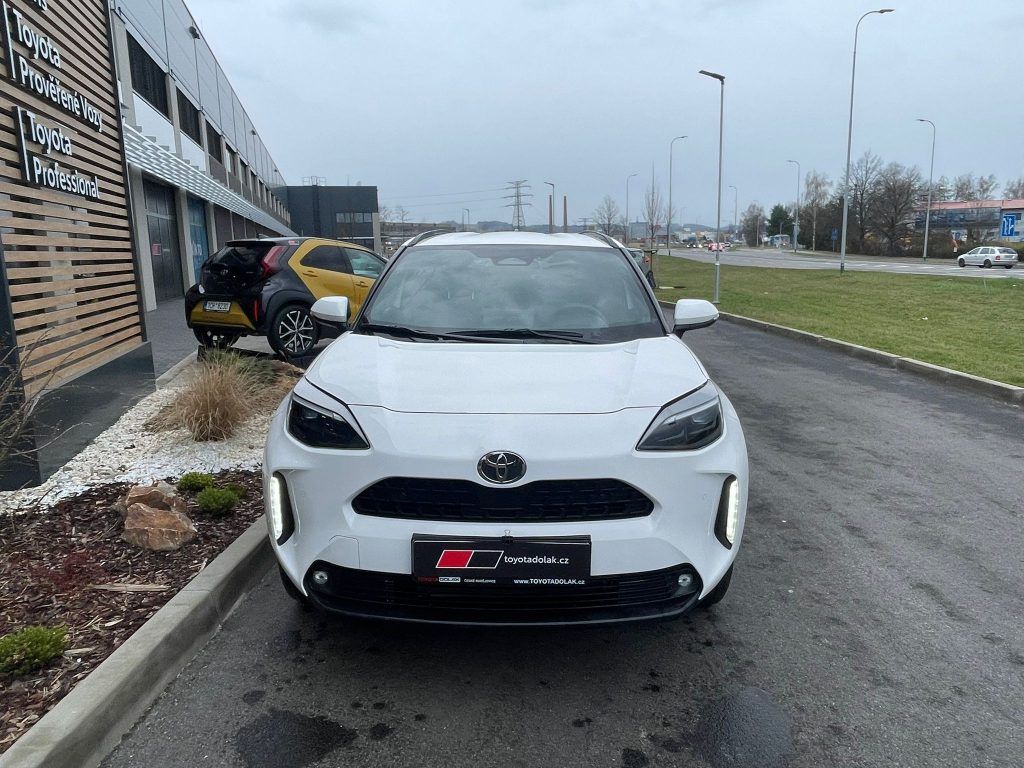 Toyota Yaris Cross, 1.5 130k FWD Hybrid Style - fotka 3