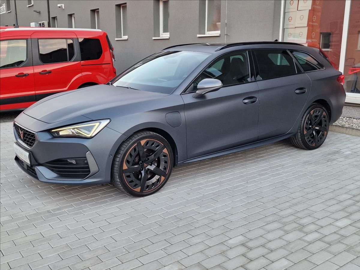 Cupra Leon, 1.4TSI e-HYBRID 180kW DSG ST - fotka 6