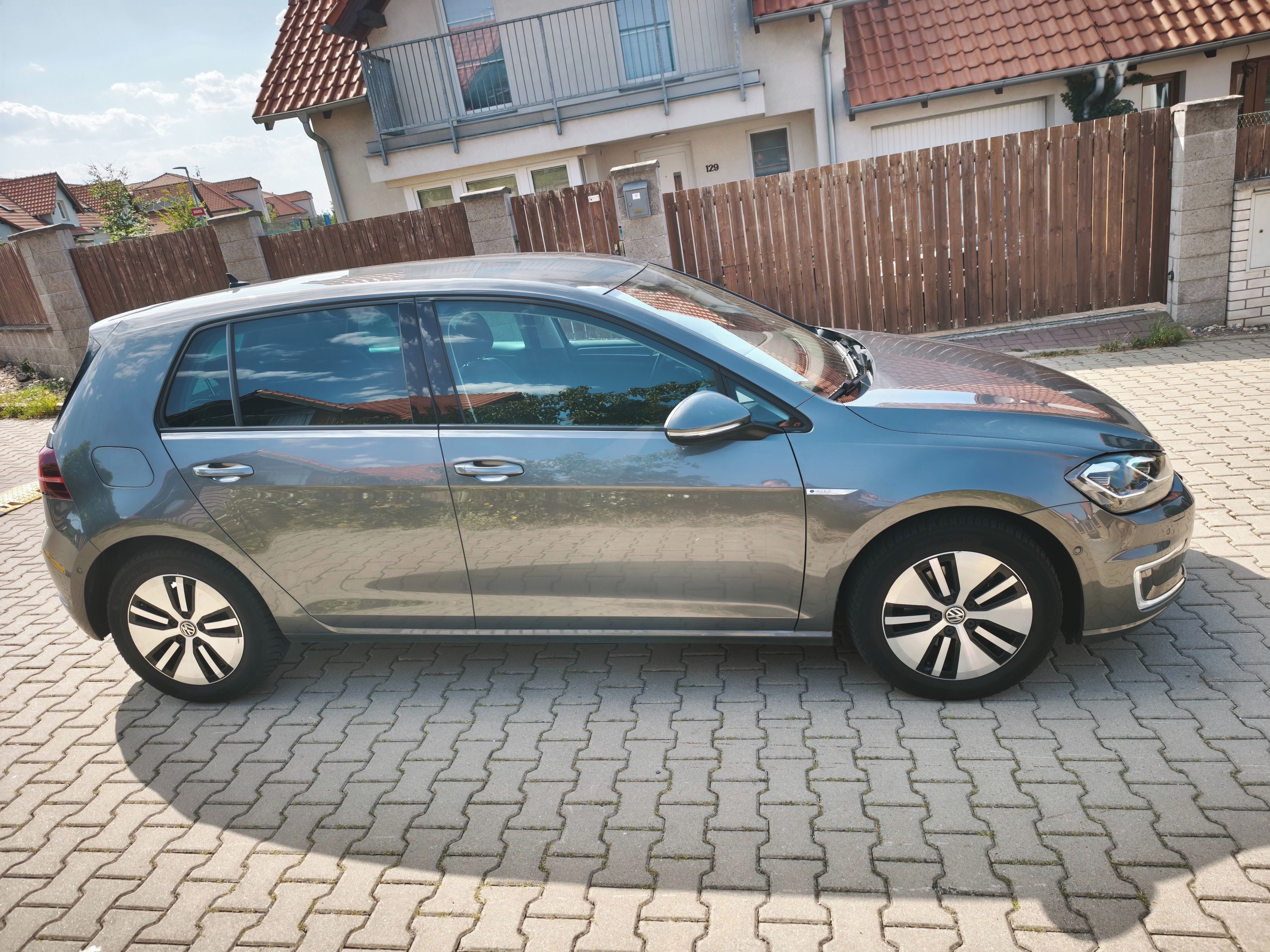 Volkswagen e-Golf, TČ*ACC*DYN*Kessy*SoH92% - fotka 6