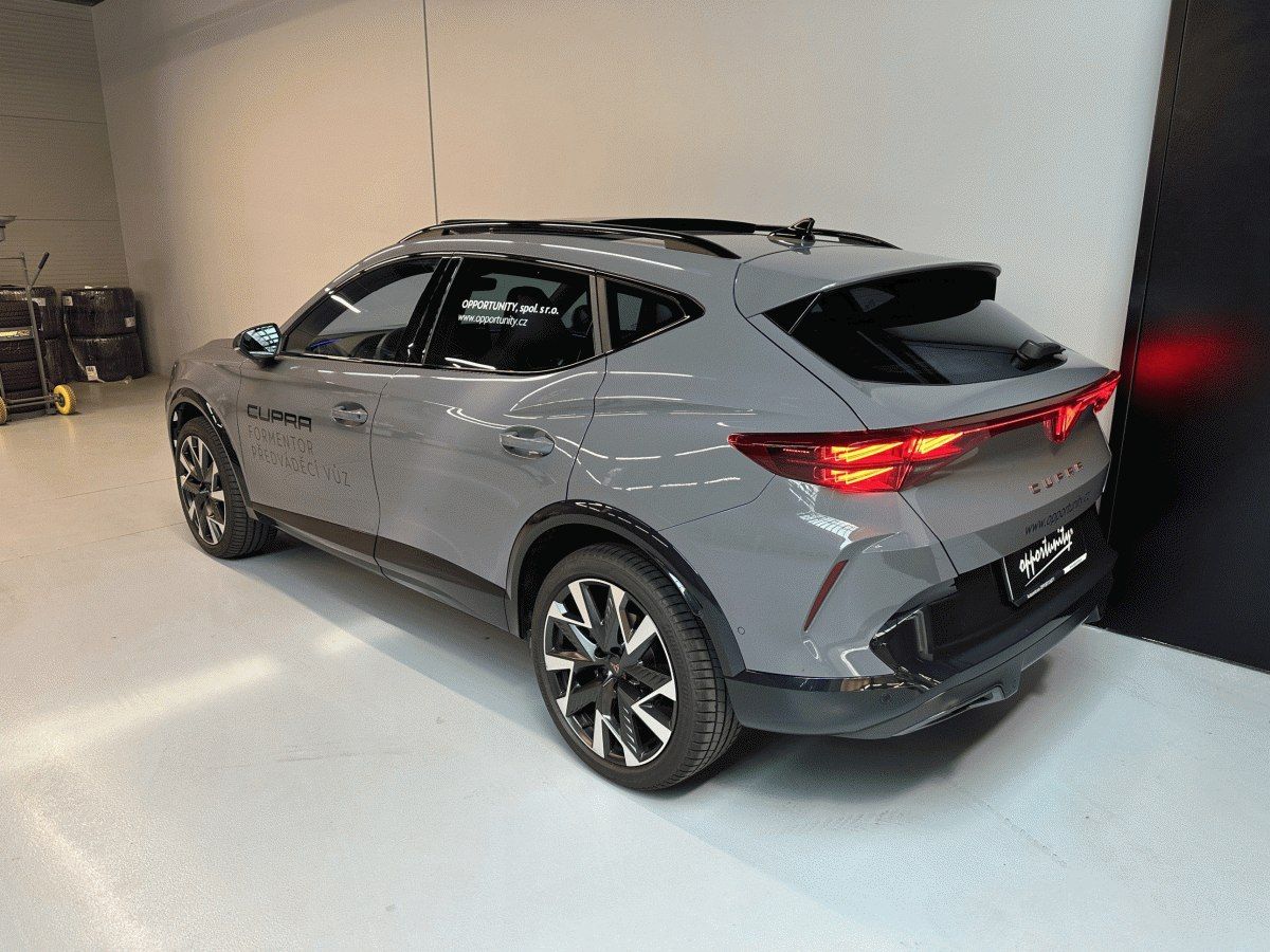 Cupra Formentor, 1.5 eTSI 150k DSG *PANO*TAŽNÉ* - fotka 4