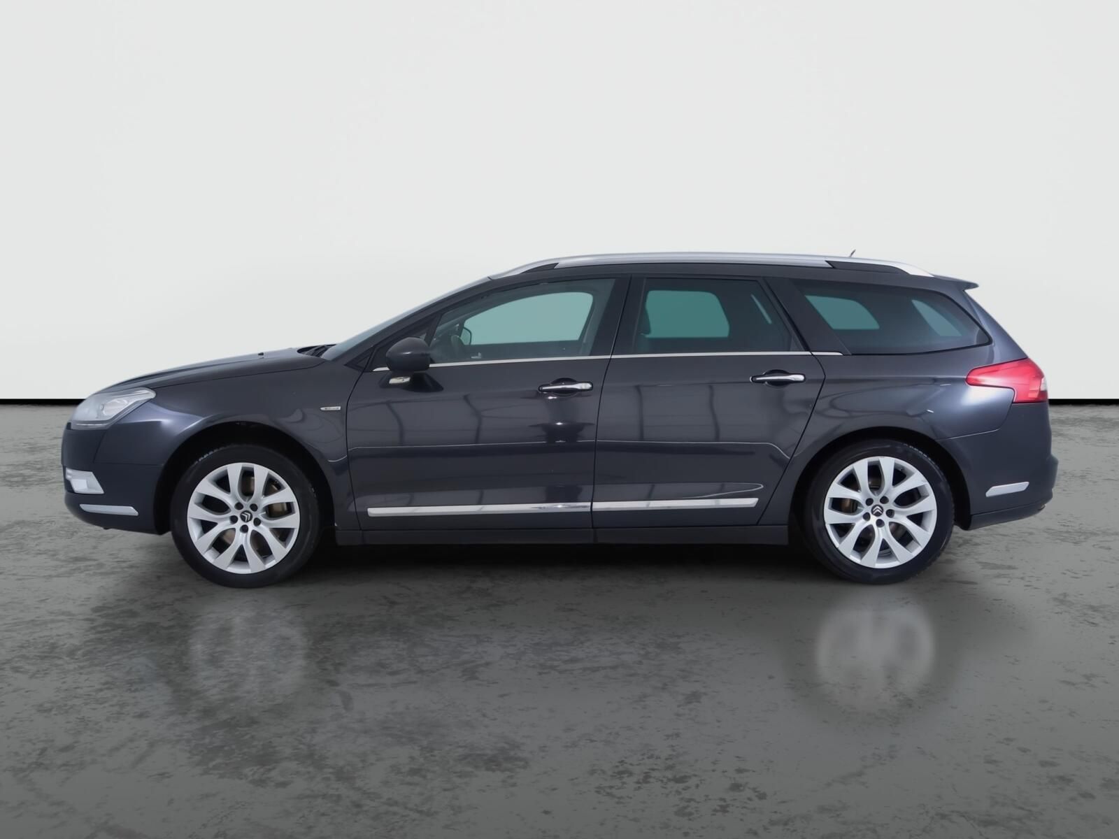 Citroën C5, 2.2 HDI, NOVÁ CENA, Automat - fotka 3