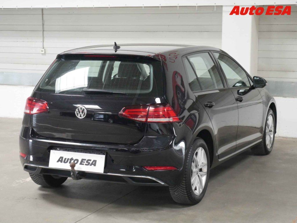 Volkswagen Golf, 1.0 TSi,Comfortline - fotka 6