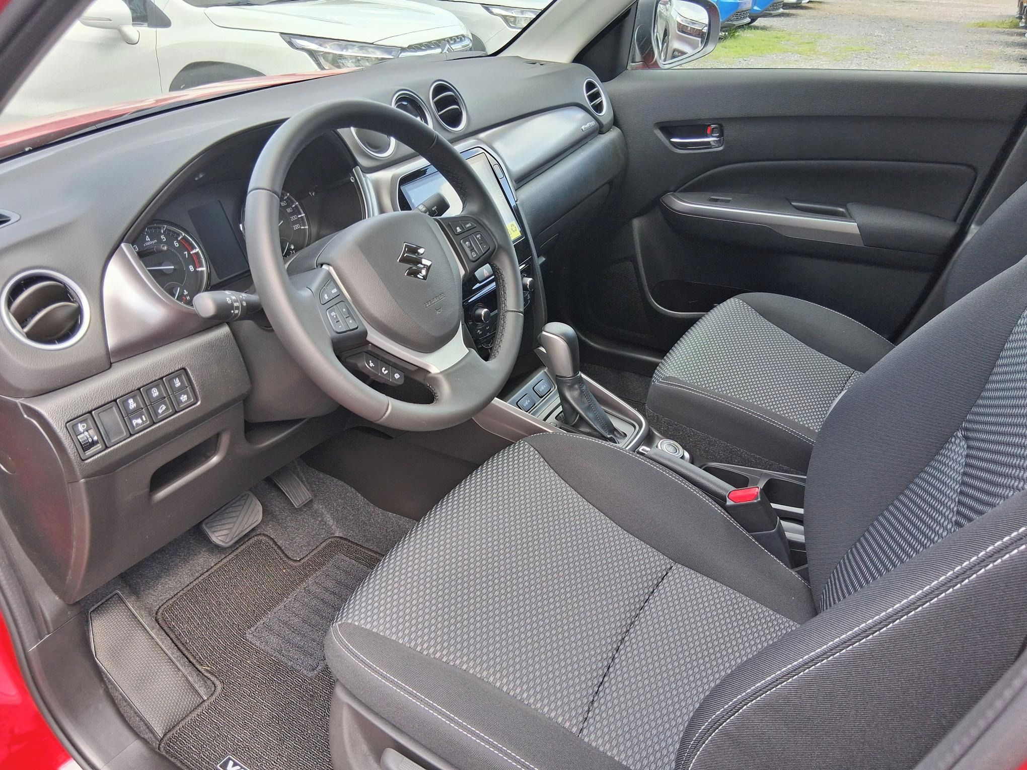 Suzuki Vitara, 1,4 PREMIUM ALLGRIP AT - fotka 4