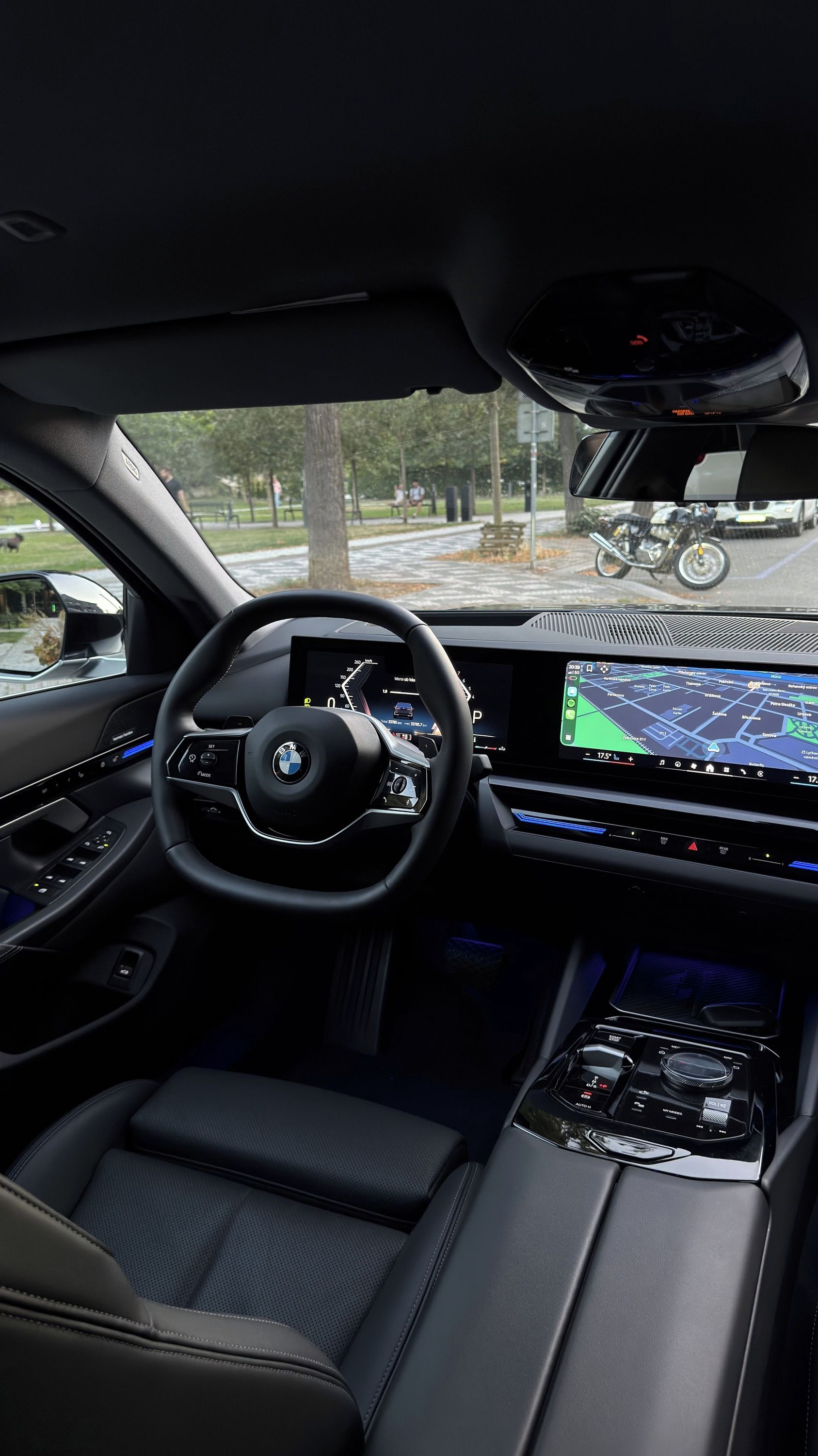 BMW Řada 5, BMW 520i (2025) • 1. majitel - fotka 3