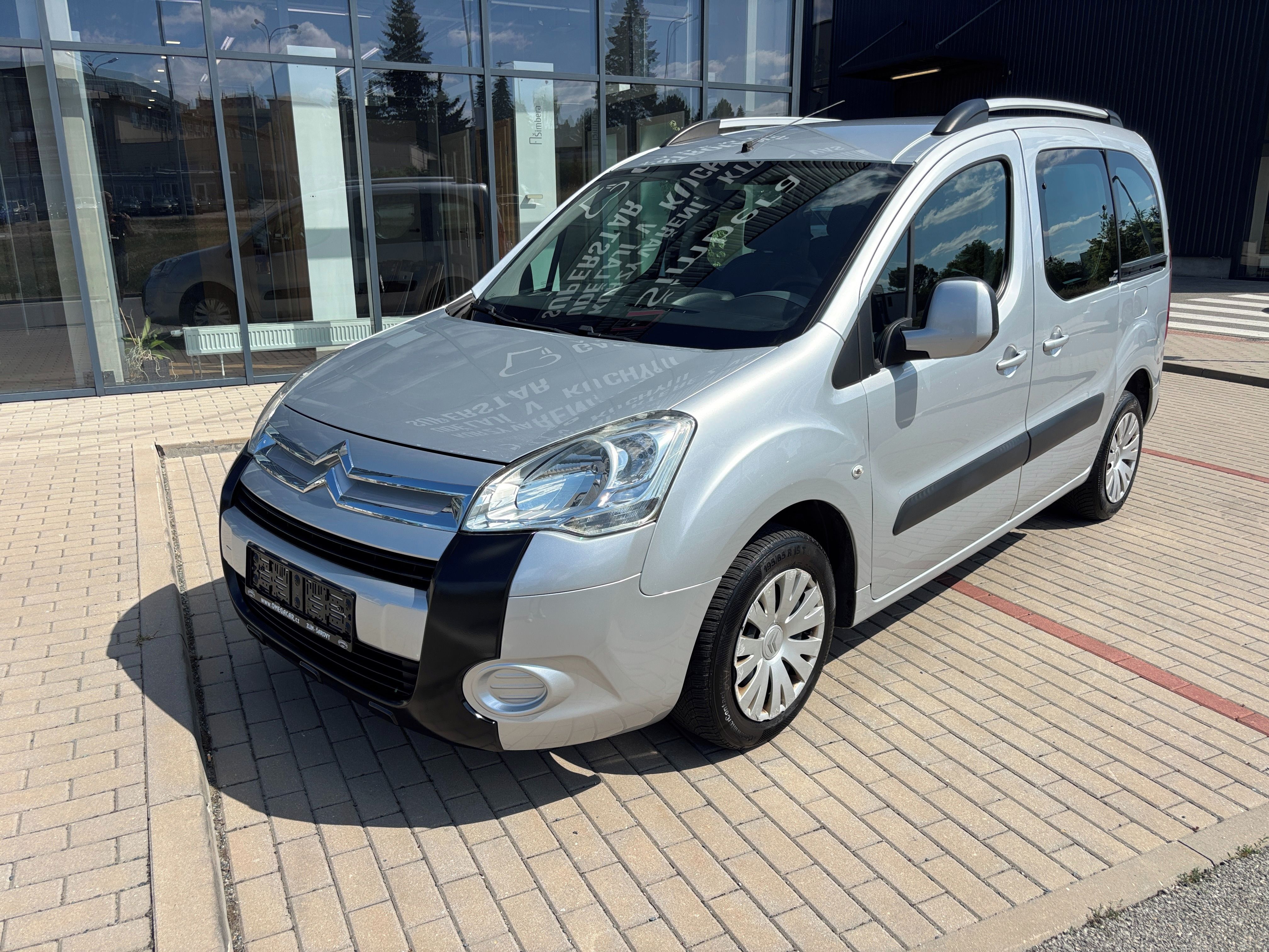 Citroën Berlingo, 1.6i s plošinou pro vozíčkáře - fotka 2