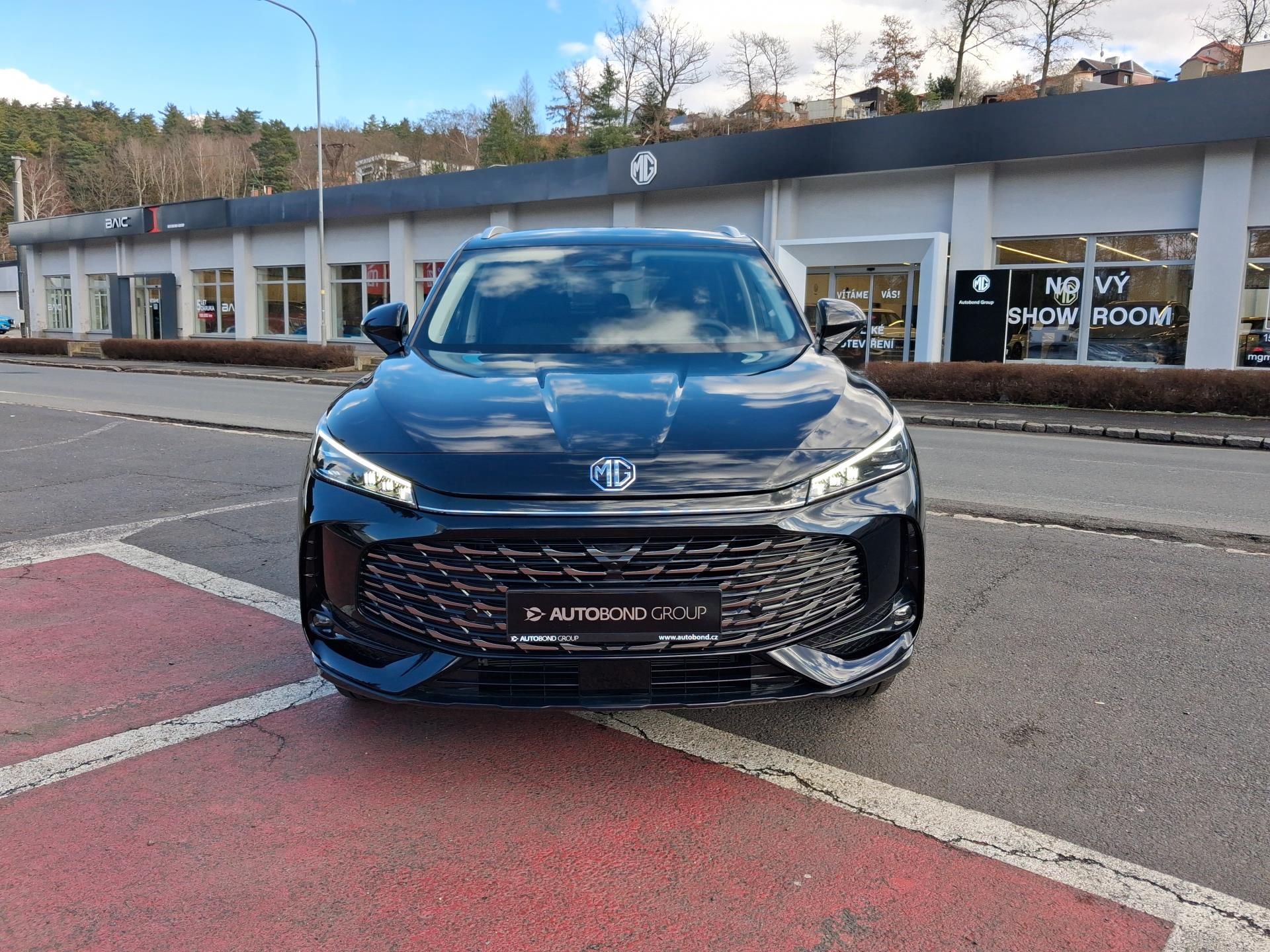 MG HS, EMOTION Hybrid+ 165kW 4×2 3AT - fotka 2