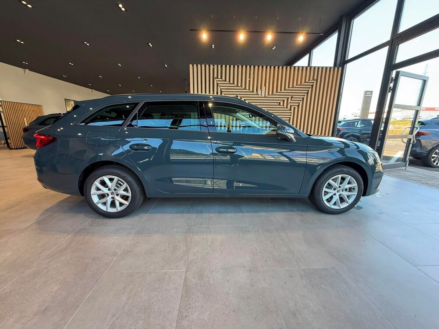 Seat Leon, SP yle 115 k 1,5 TSI 85 kW - fotka 4