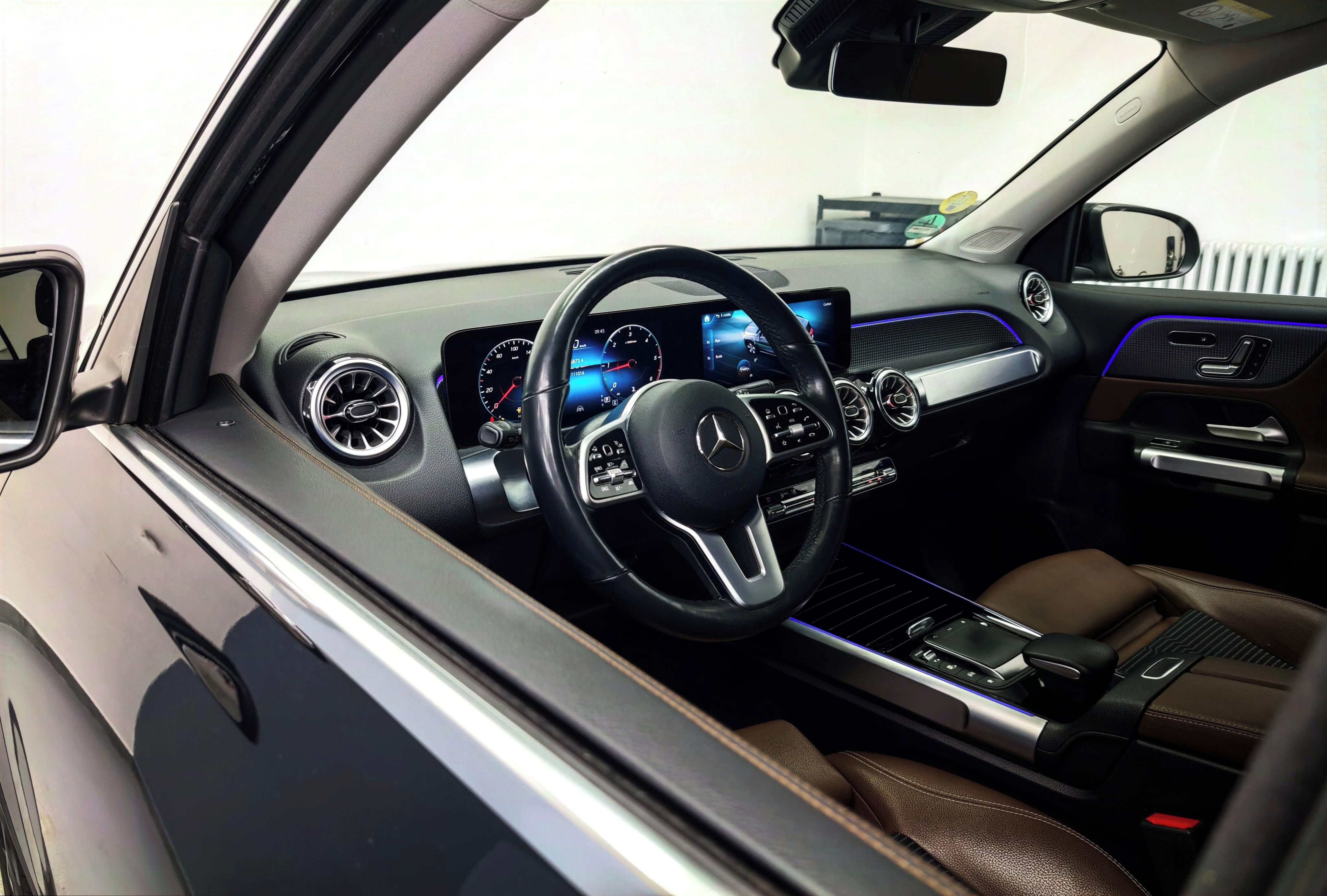 Mercedes-Benz GLB, 200D,4MATIC,8G,VÝBAVA,1.M, DPH - fotka 4