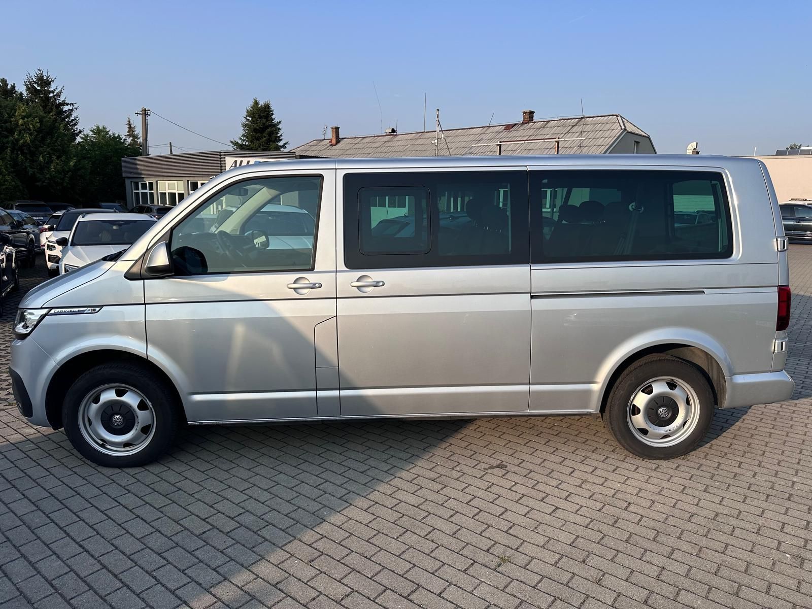 Volkswagen Caravelle, 2.0 TDI 4Motion 110kW DSG - fotka 6