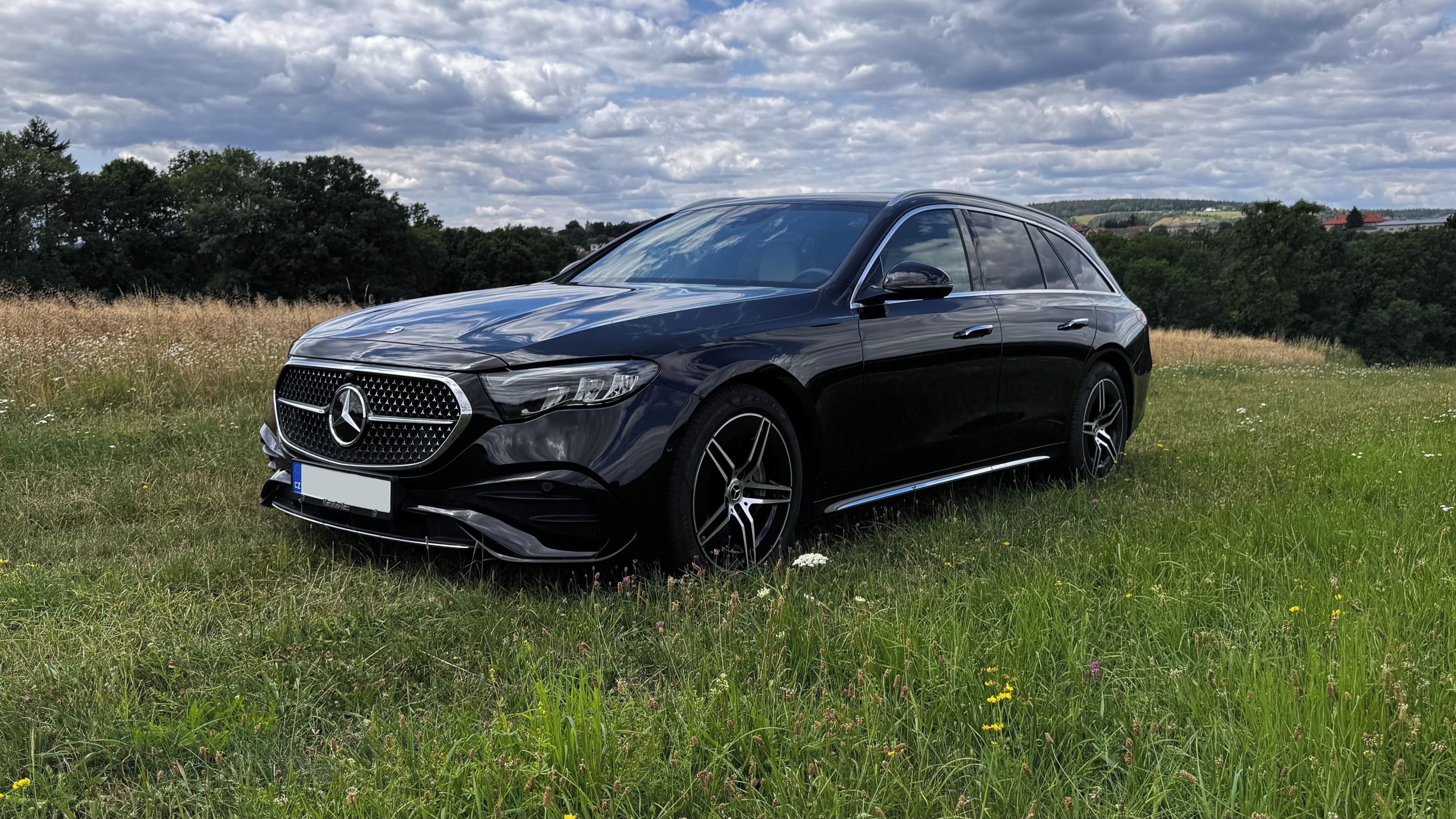 Mercedes-Benz Třídy E, E220d, AMG, záruka, nájezd - fotka 3