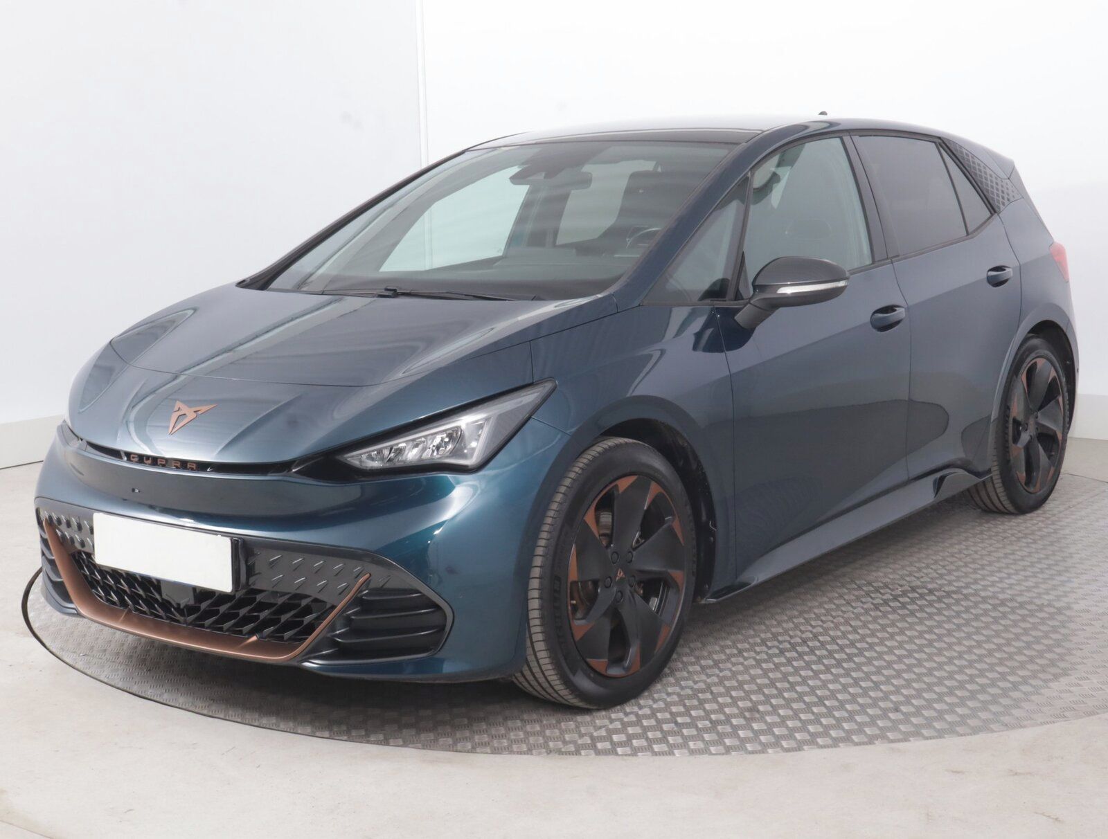 Cupra Born, 58, SoH 93%, Automat - fotka 2