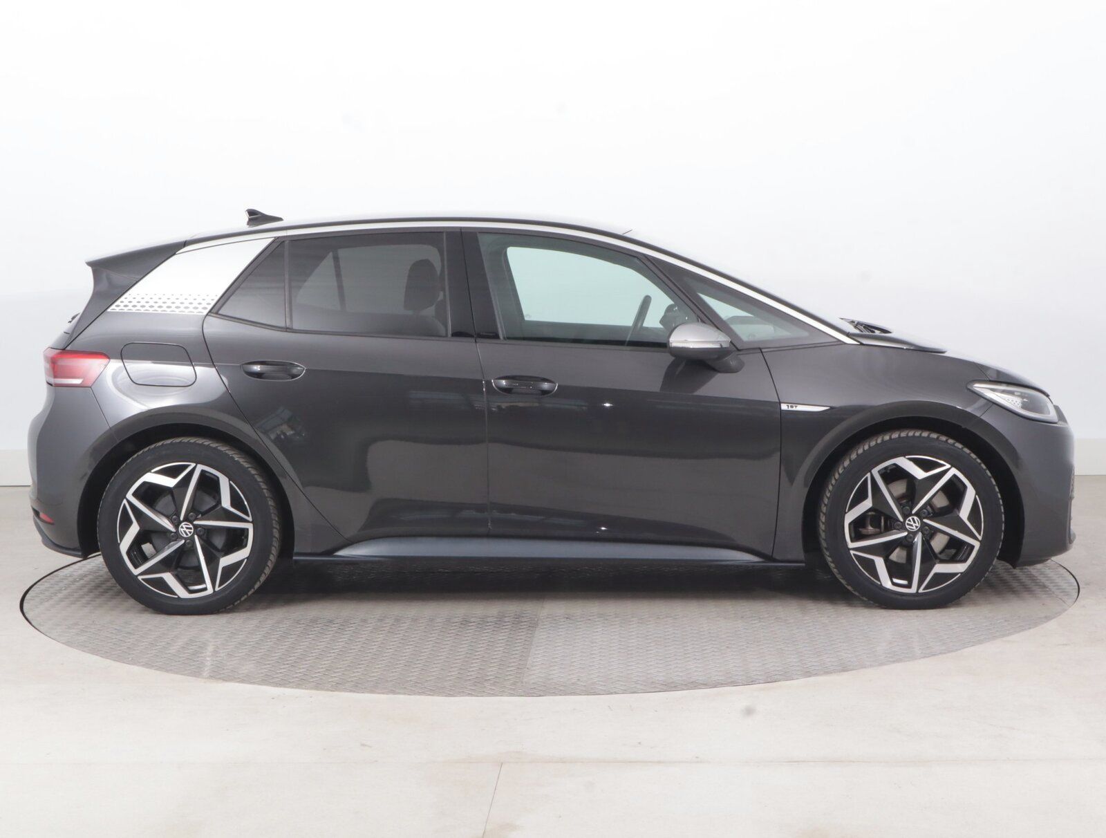 Volkswagen ID.3, Pro (62 kWh), SoH 88% - fotka 6