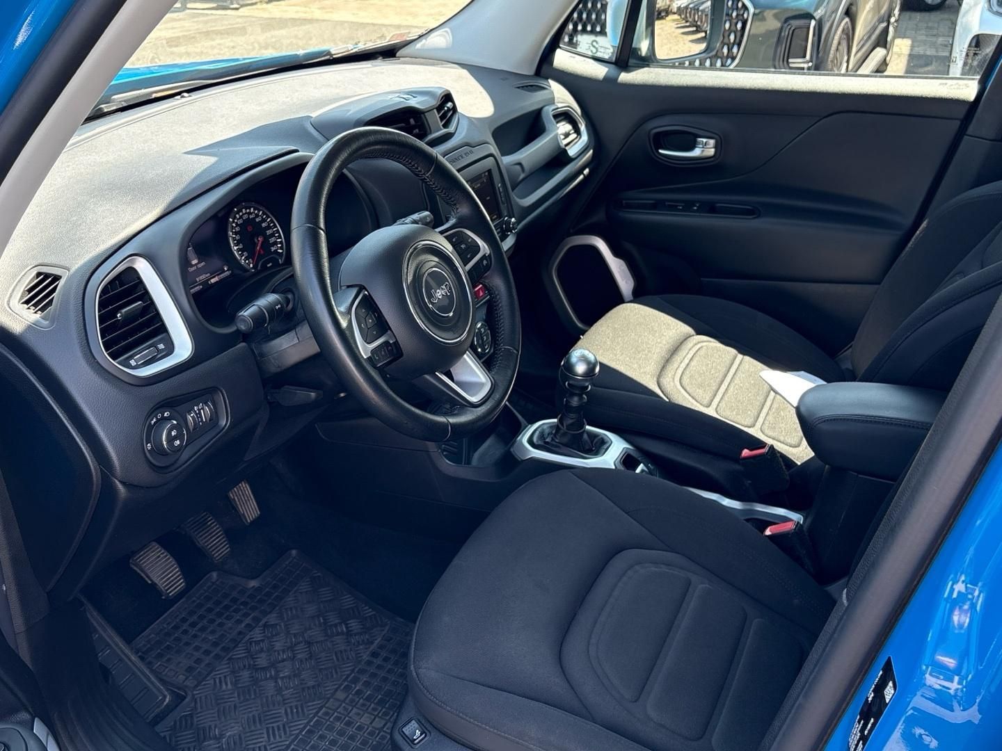 Jeep Renegade, 1.4 MultiAir Limited - fotka 6
