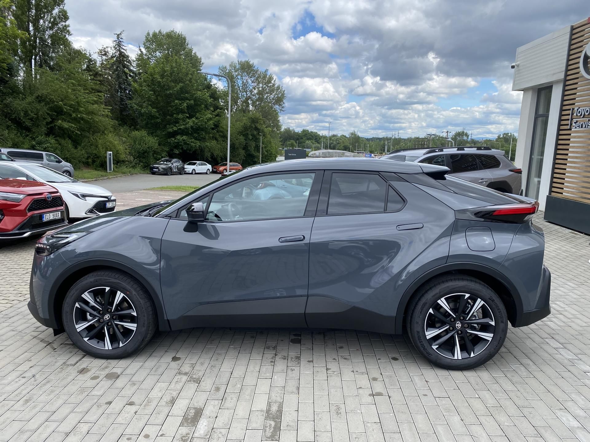 Toyota C-HR, 2.0 PHEV STYLE - fotka 3