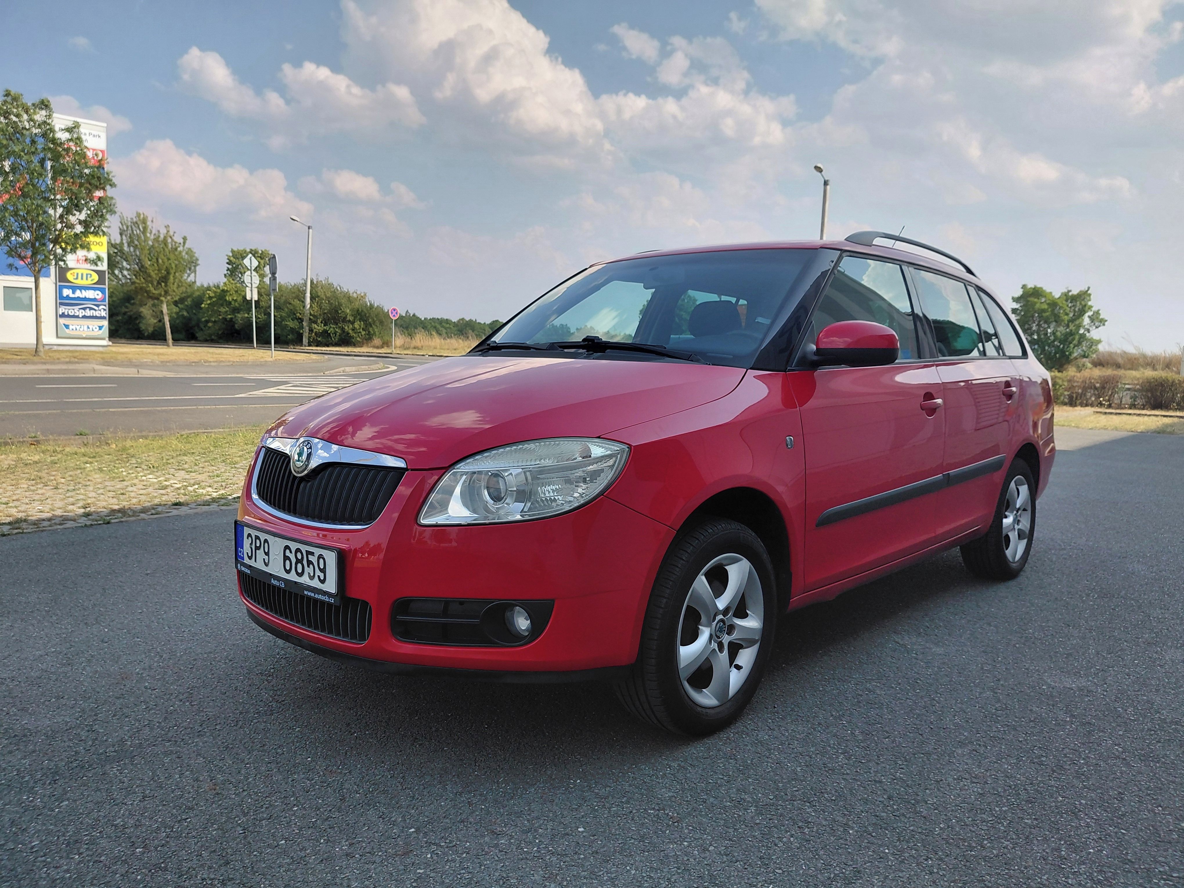 Škoda Fabia, 1.6 16V 2.MAJ!ČR! PĚKNÉ AUTO - fotka 3