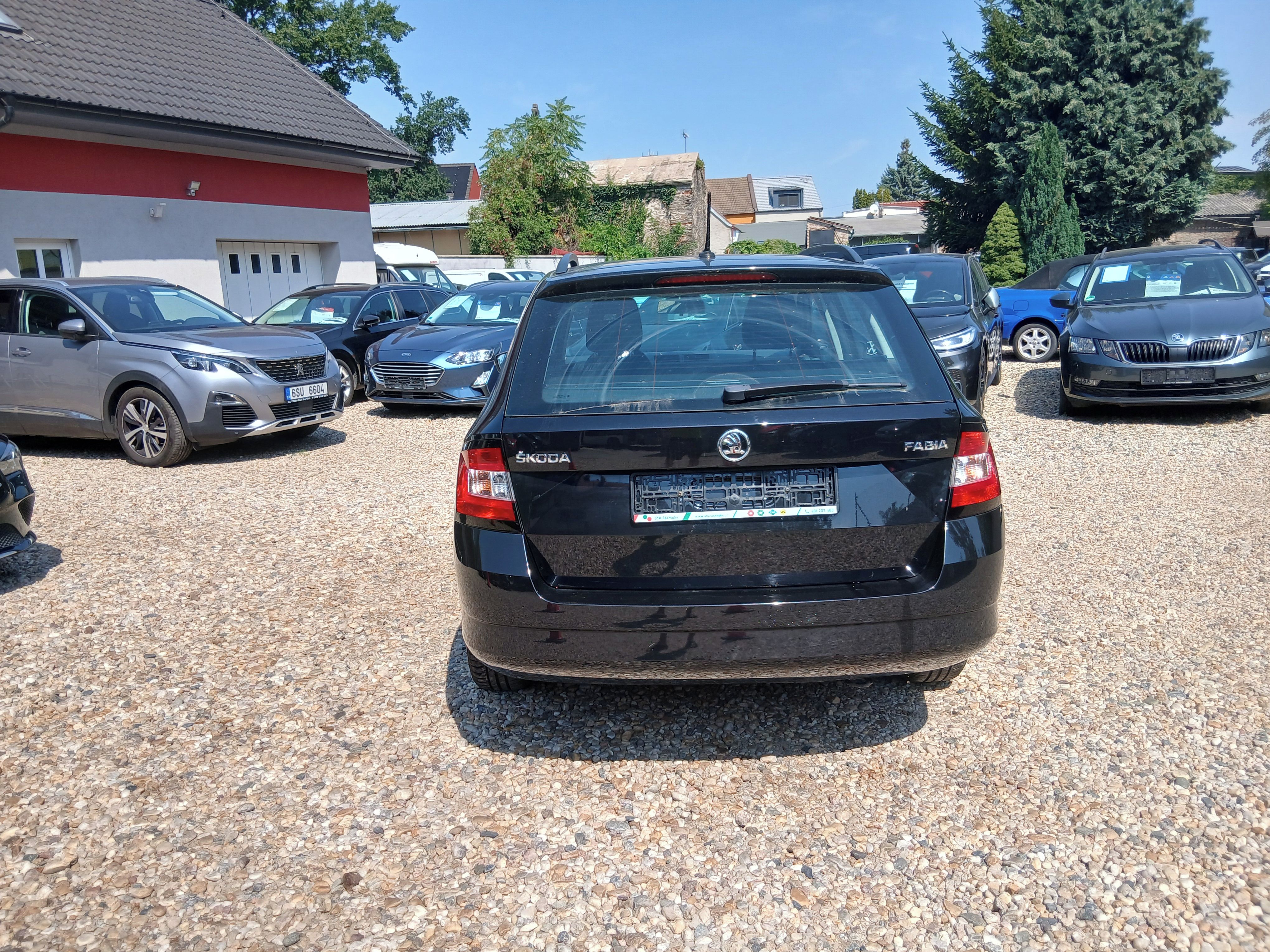 Škoda Fabia, 1.4 TDi 66KW Kombi, Klima - fotka 6