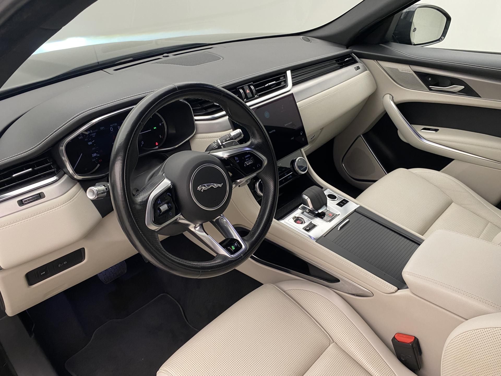 Jaguar F-Pace, D165 S AWD AUT CZ - fotka 4