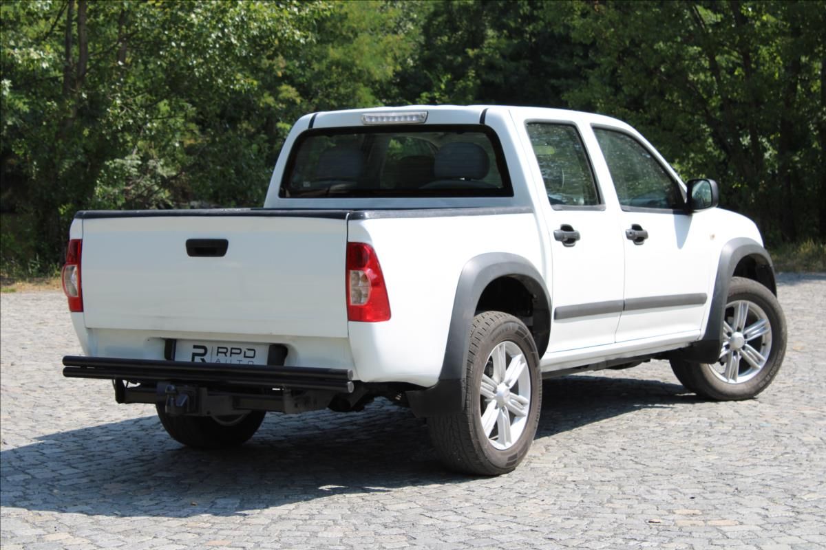 Isuzu D-Max, 3.0 TD / 4x4 / 120kW / Tažné - fotka 2