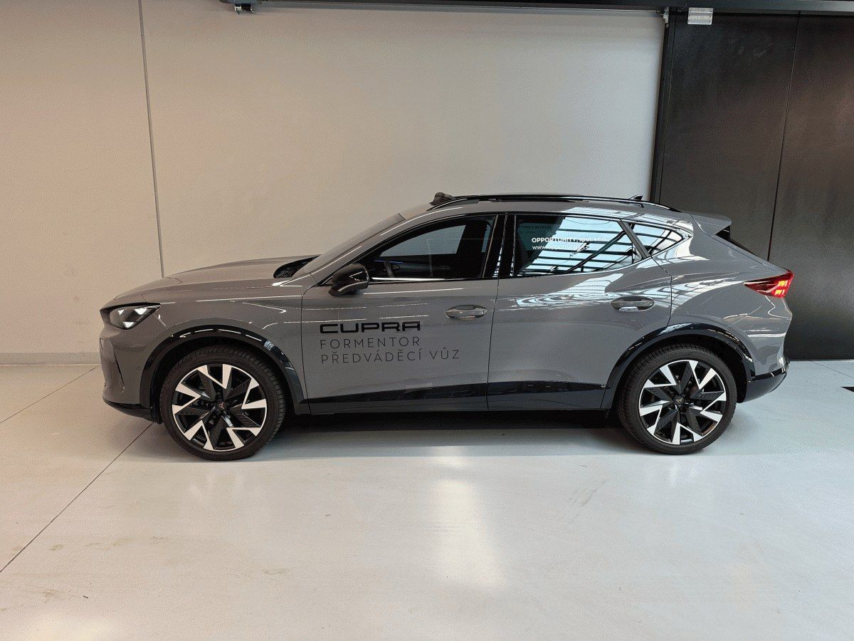 Cupra Formentor, 1.5 eTSI 150k DSG *PANO*TAŽNÉ* - fotka 3