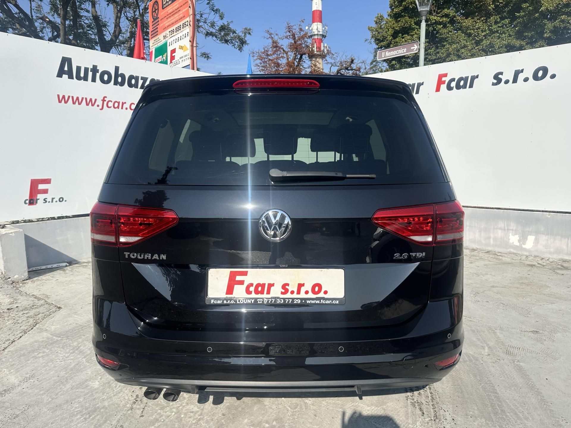 Volkswagen Touran, 2.0 TDI se. knížka 7 míst - fotka 6