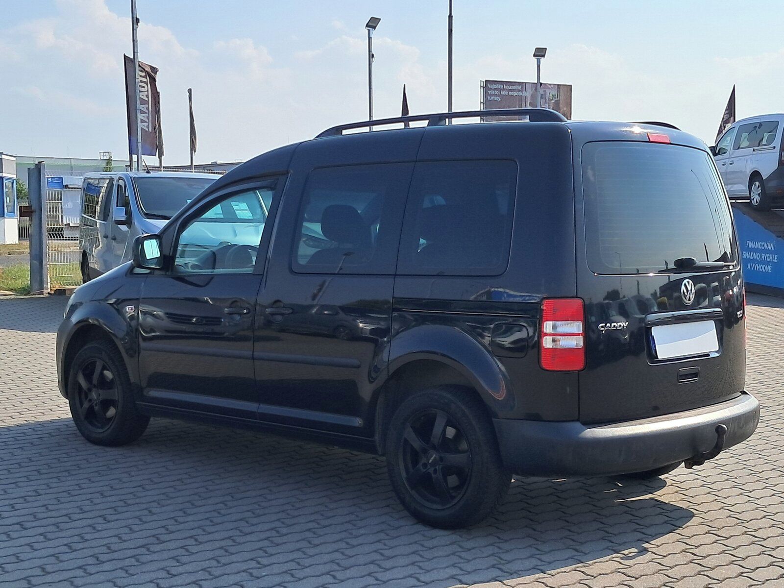 Volkswagen Caddy, 1.6 TDI, 7Míst, DPH, Tempomat - fotka 4