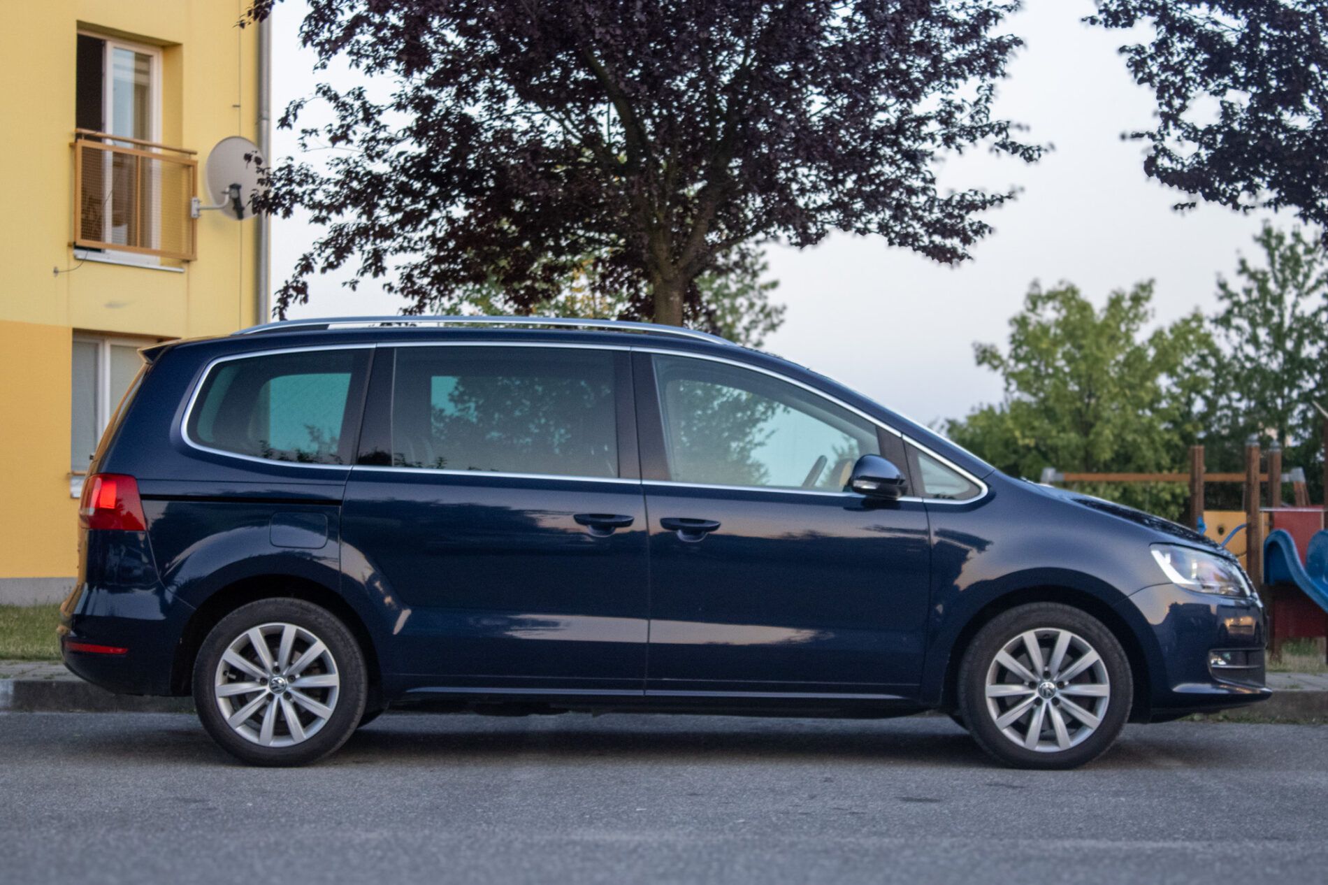 Volkswagen Sharan - fotka 4