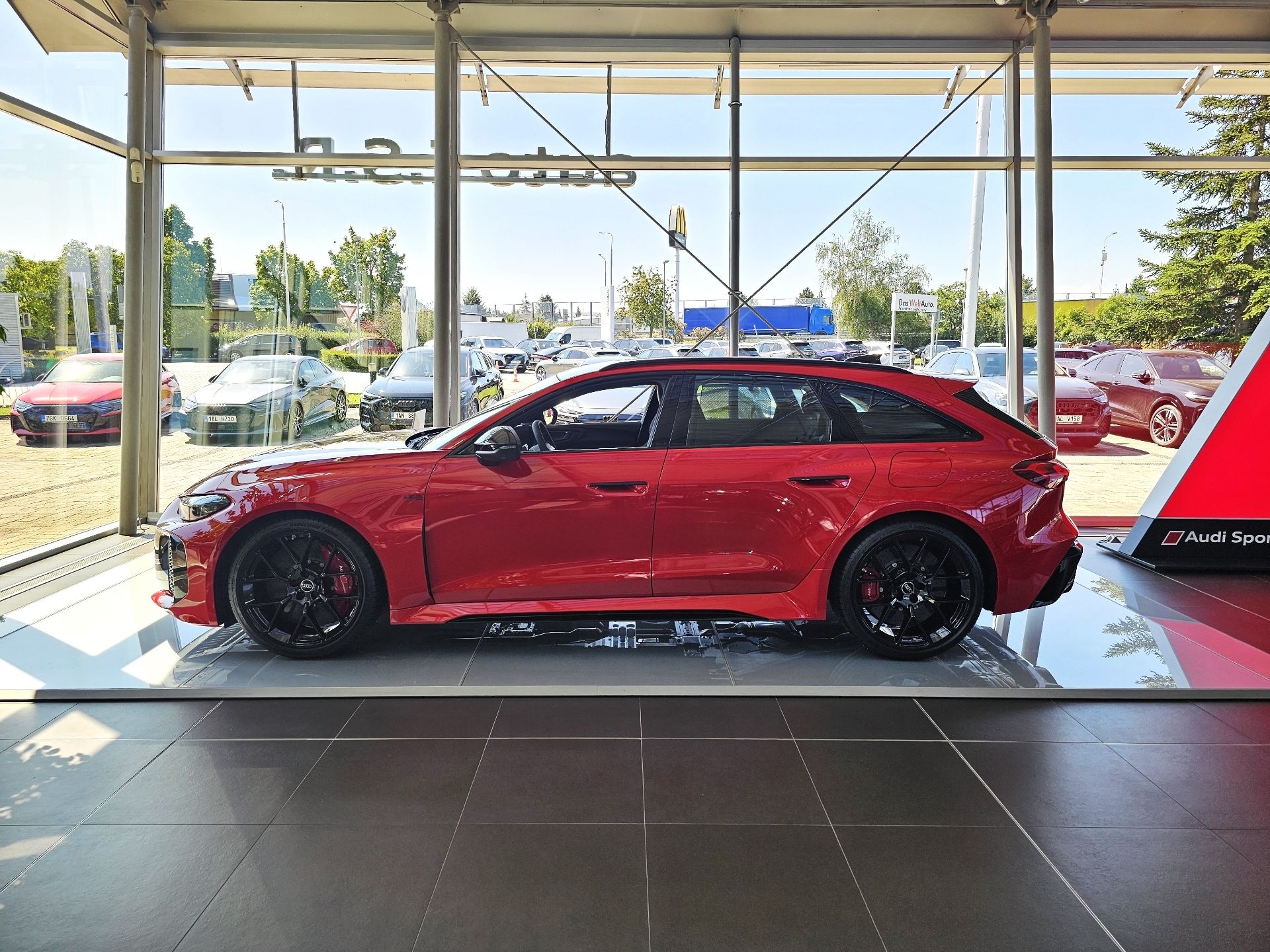 Audi RS5, Avant e-hybrid Quattro 470 kW - fotka 3