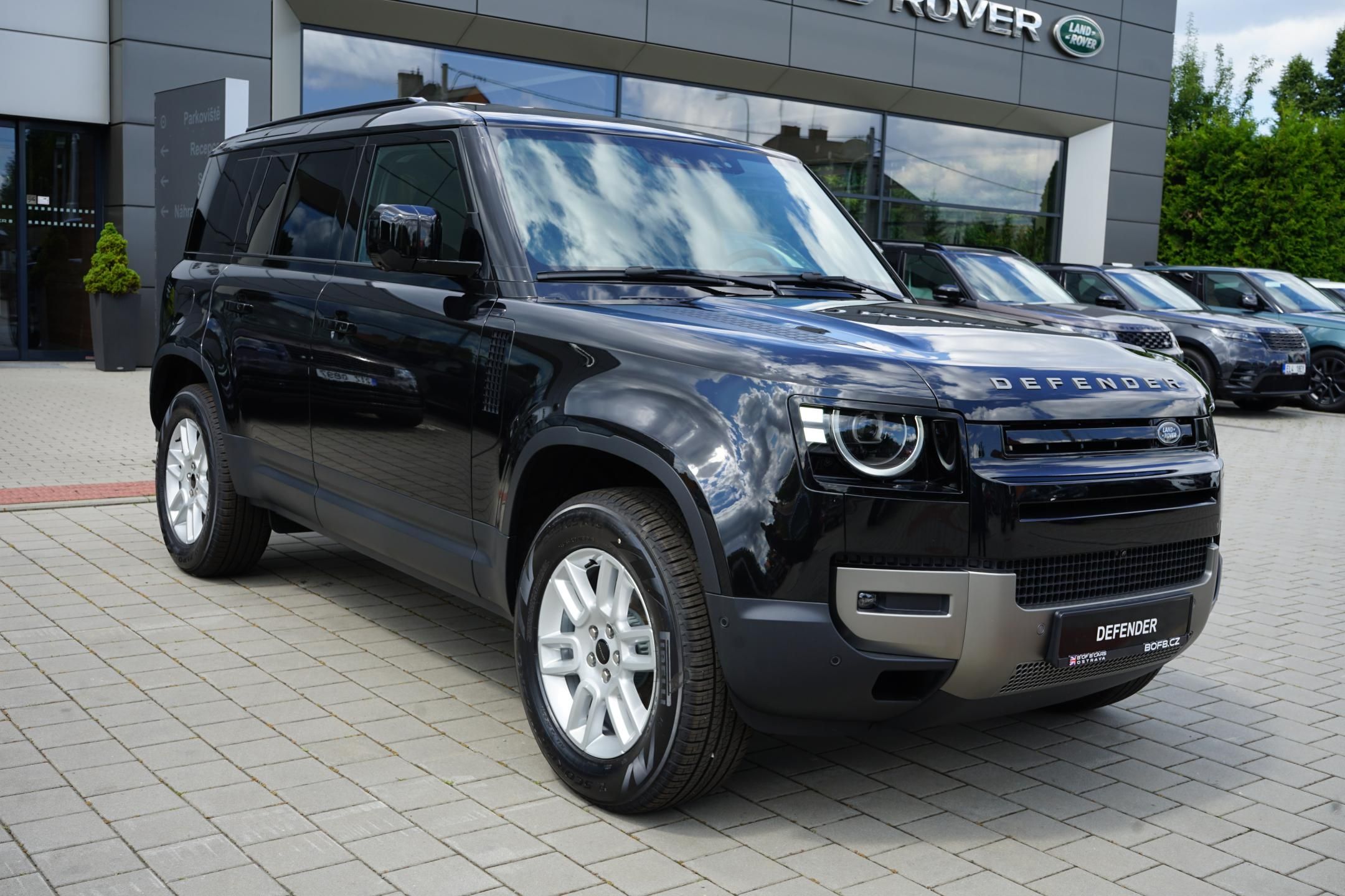 Land Rover Defender, 110 3,0 S D200 - fotka 5