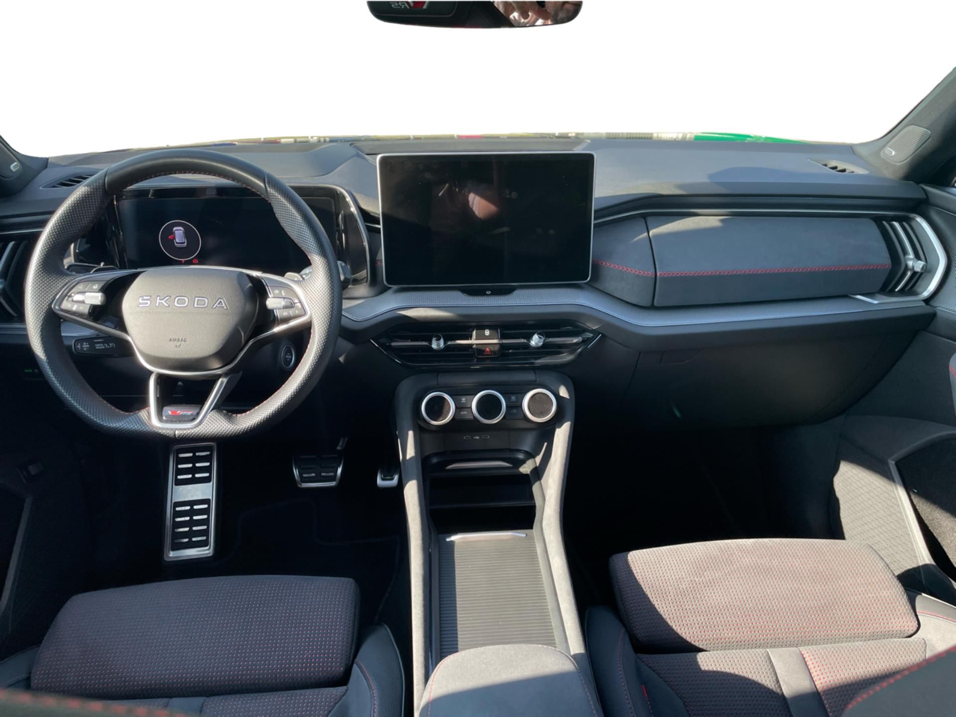 Škoda Kodiaq, RS 2.0 TSi 4x4 DSG 7st. - fotka 5
