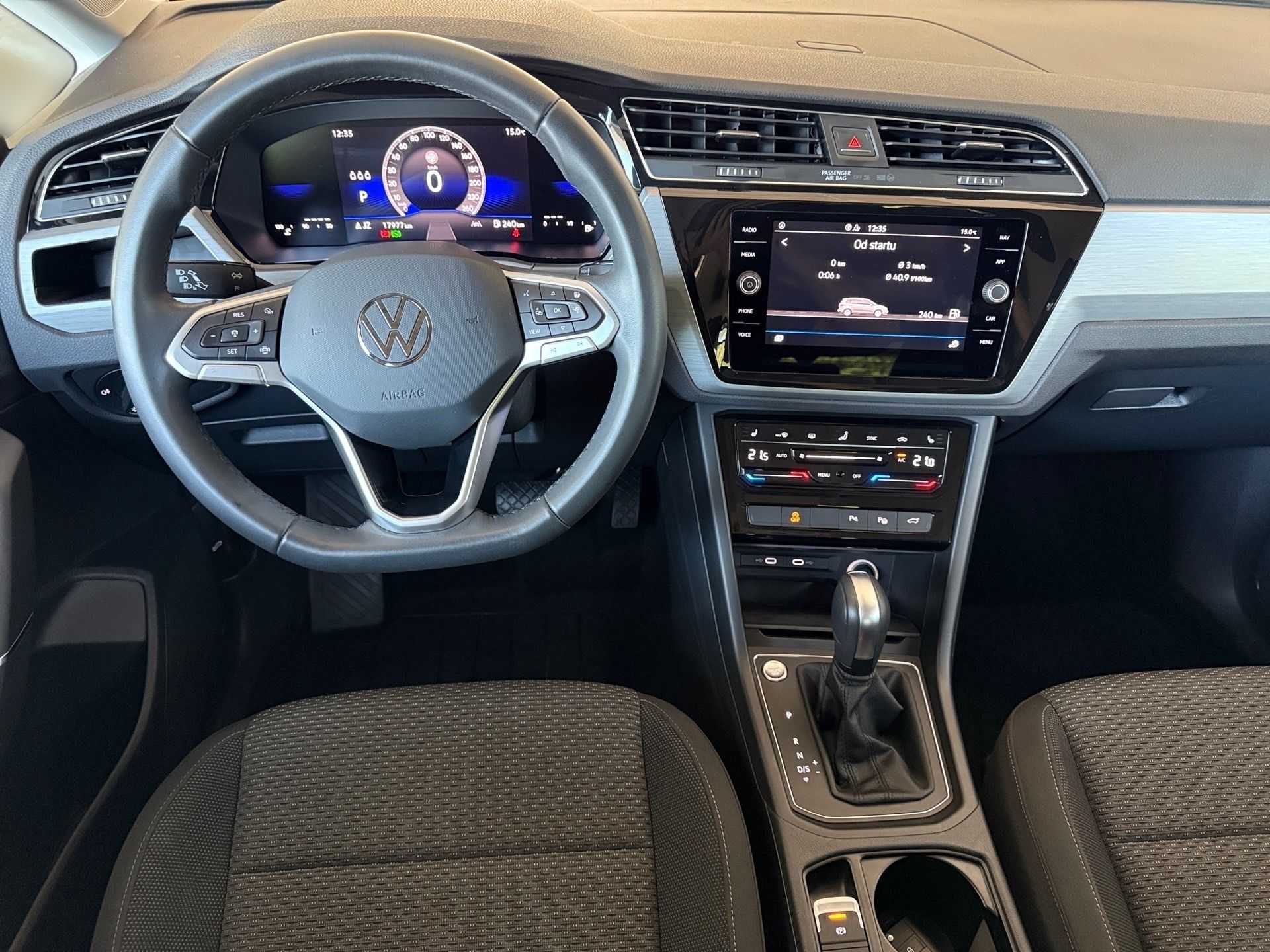 Volkswagen Touran, 1,5 TSI / 110 kW People DSG - fotka 6