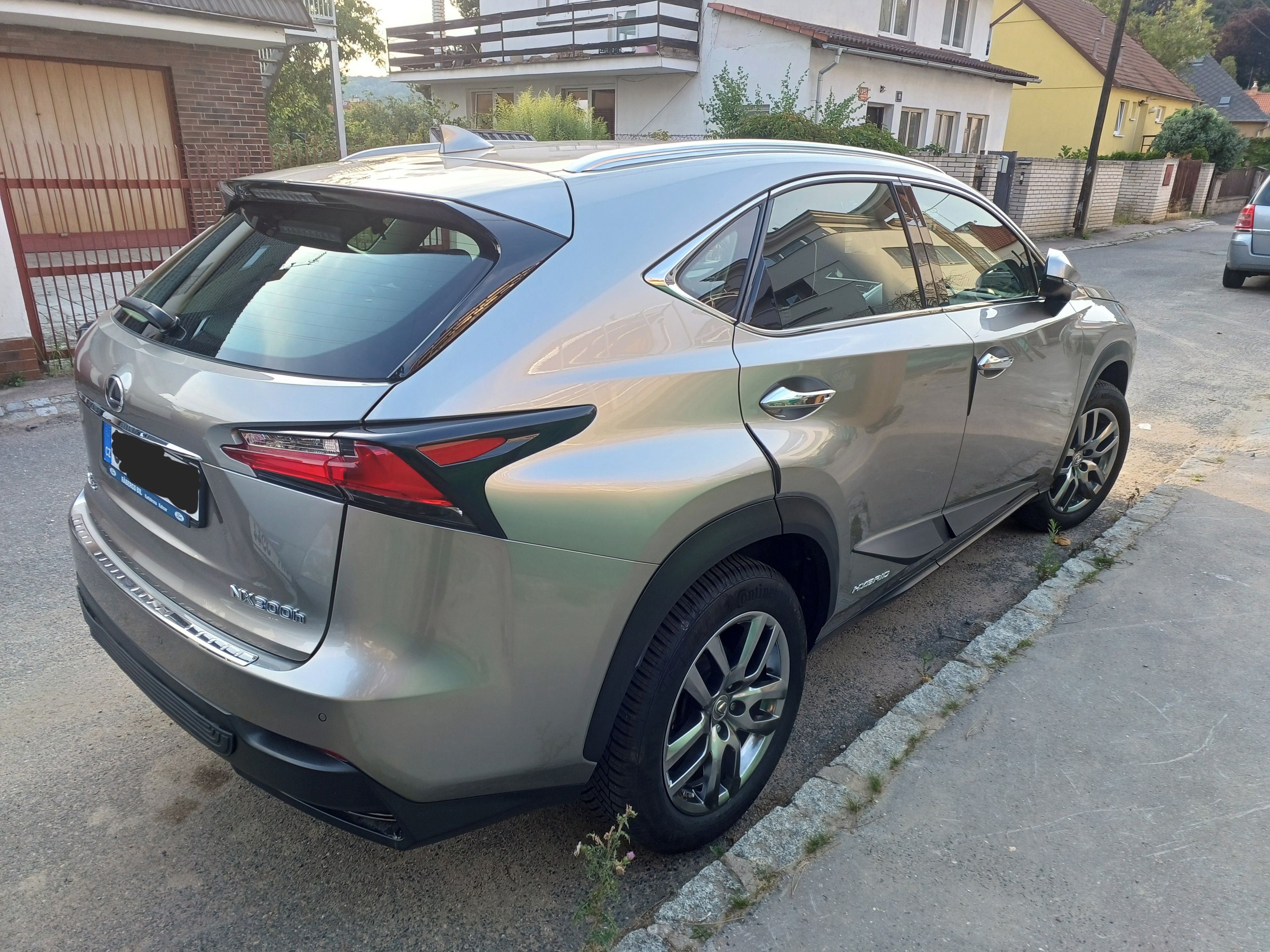 Lexus NX 300h, NX300H - AWD - HYBRID - fotka 5