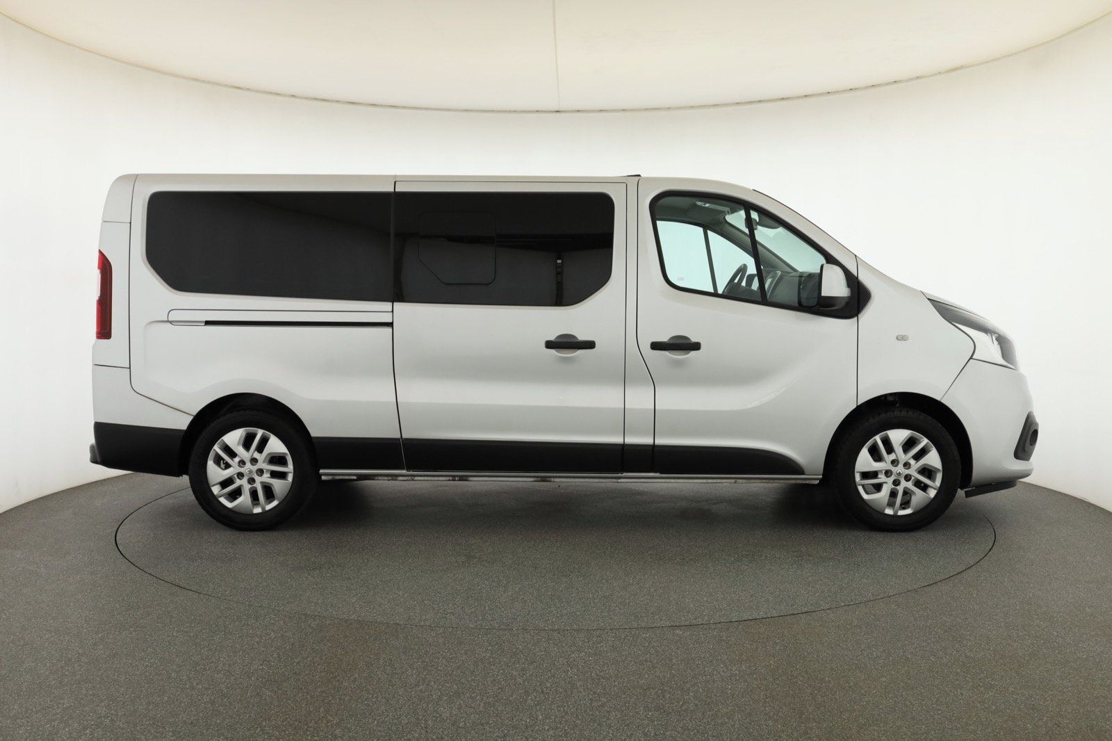 Renault Trafic, 1.6 dCi, Bus, 8Míst, Klima, ČR - fotka 6