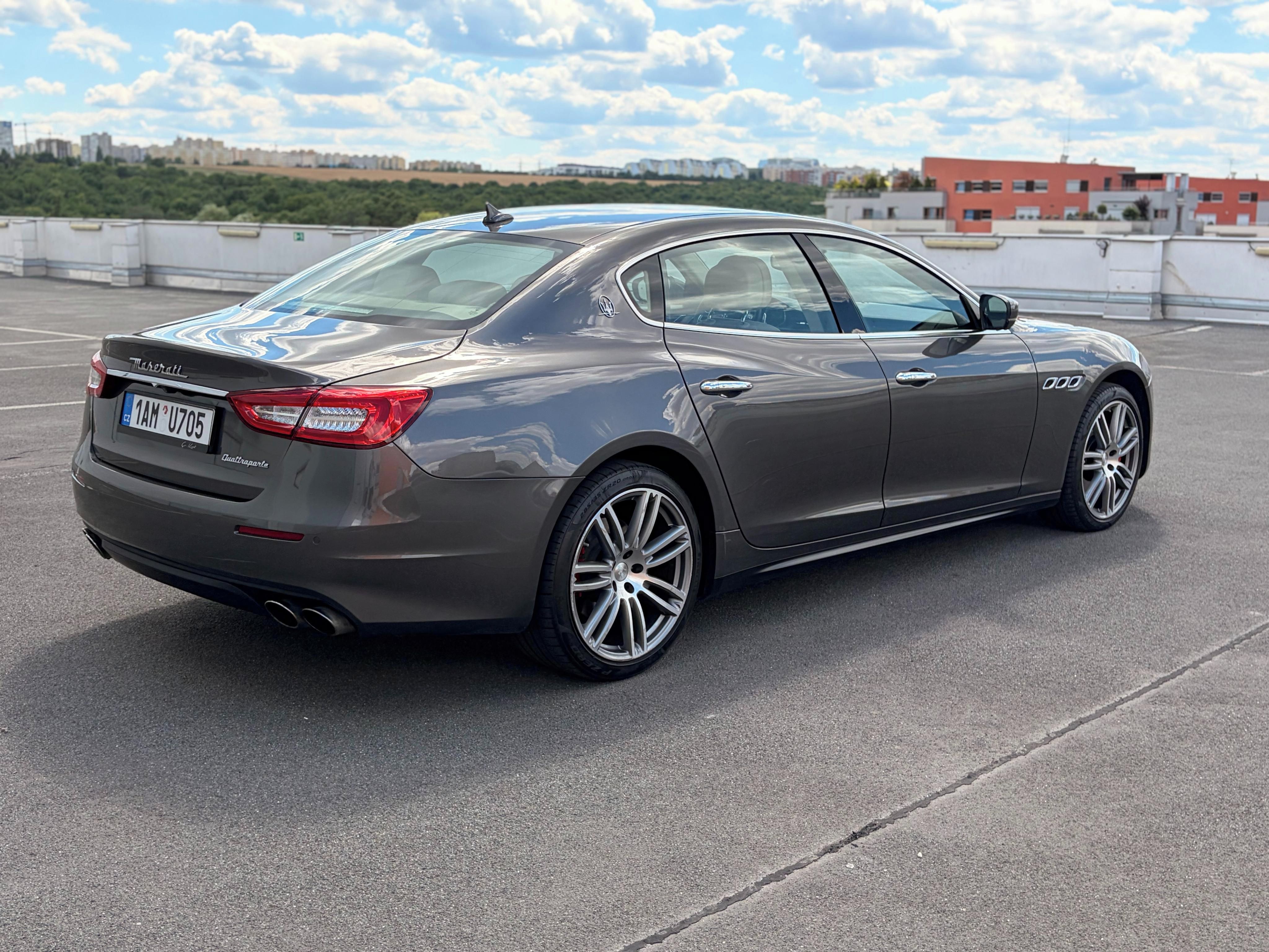 Maserati Quattroporte, Maserati Quattroporte 3.0 V6 S - fotka 3