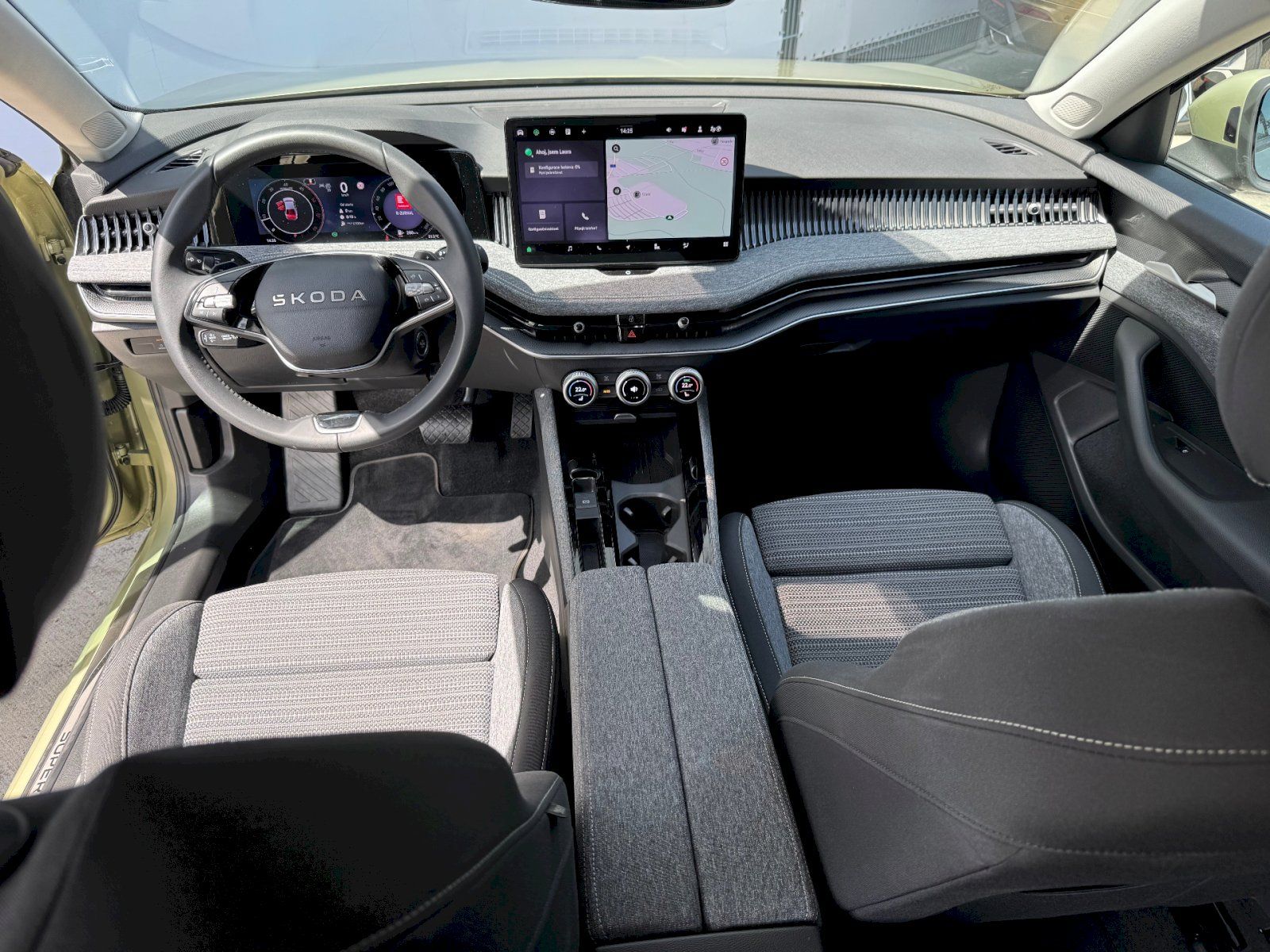 Škoda Superb, DSG 2.0 TDI 110 kW Selection - fotka 5