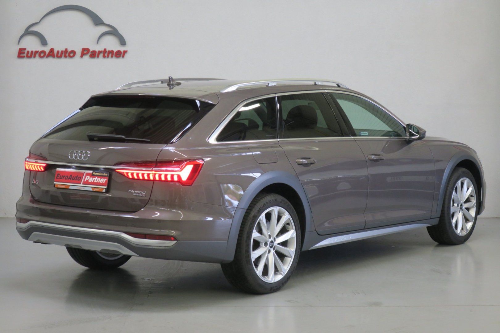 Audi A6 allroad, 50TDI 210 kW  Matrix LED - fotka 6